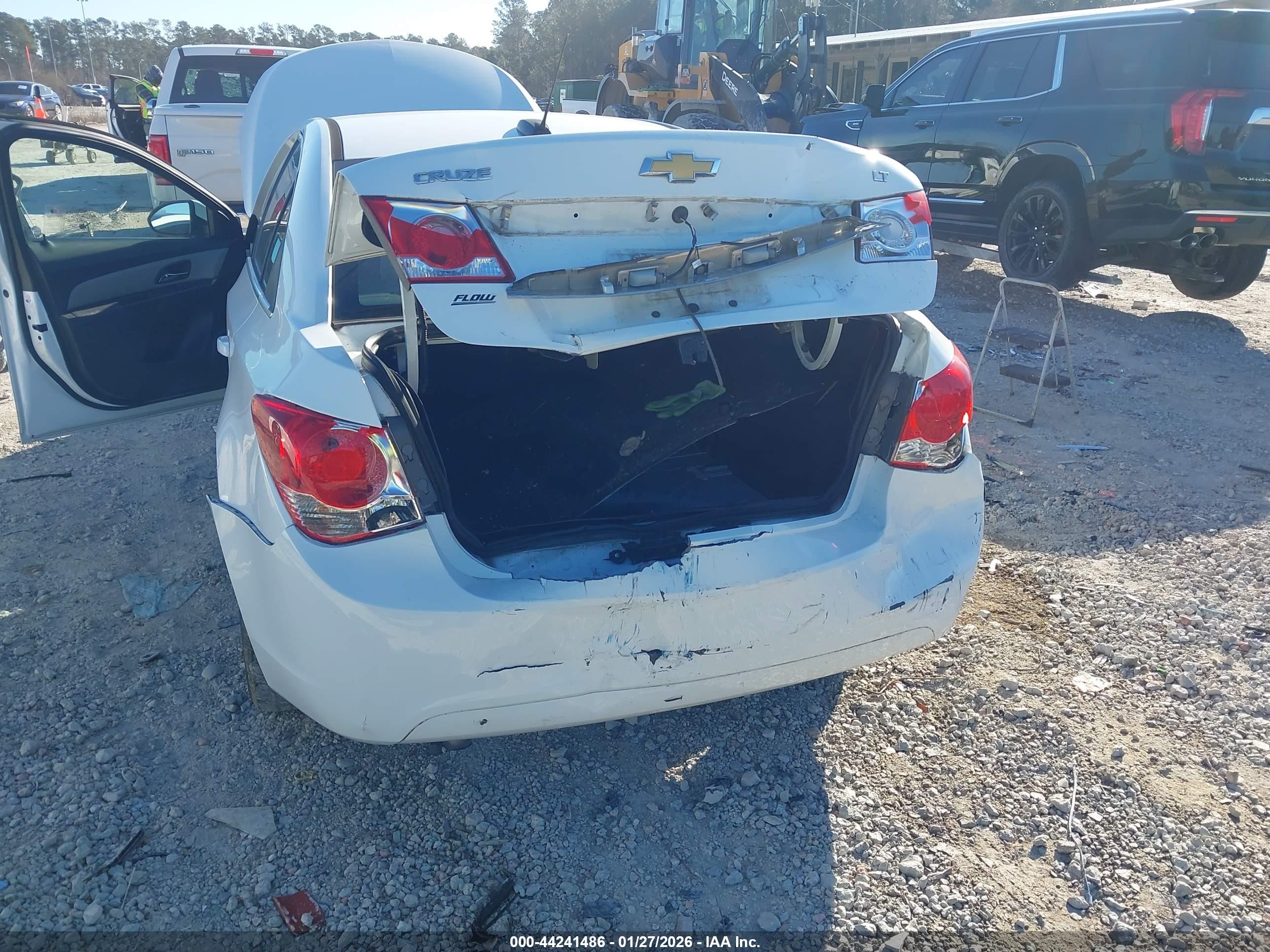 CHEVROLET CRUZE image 6