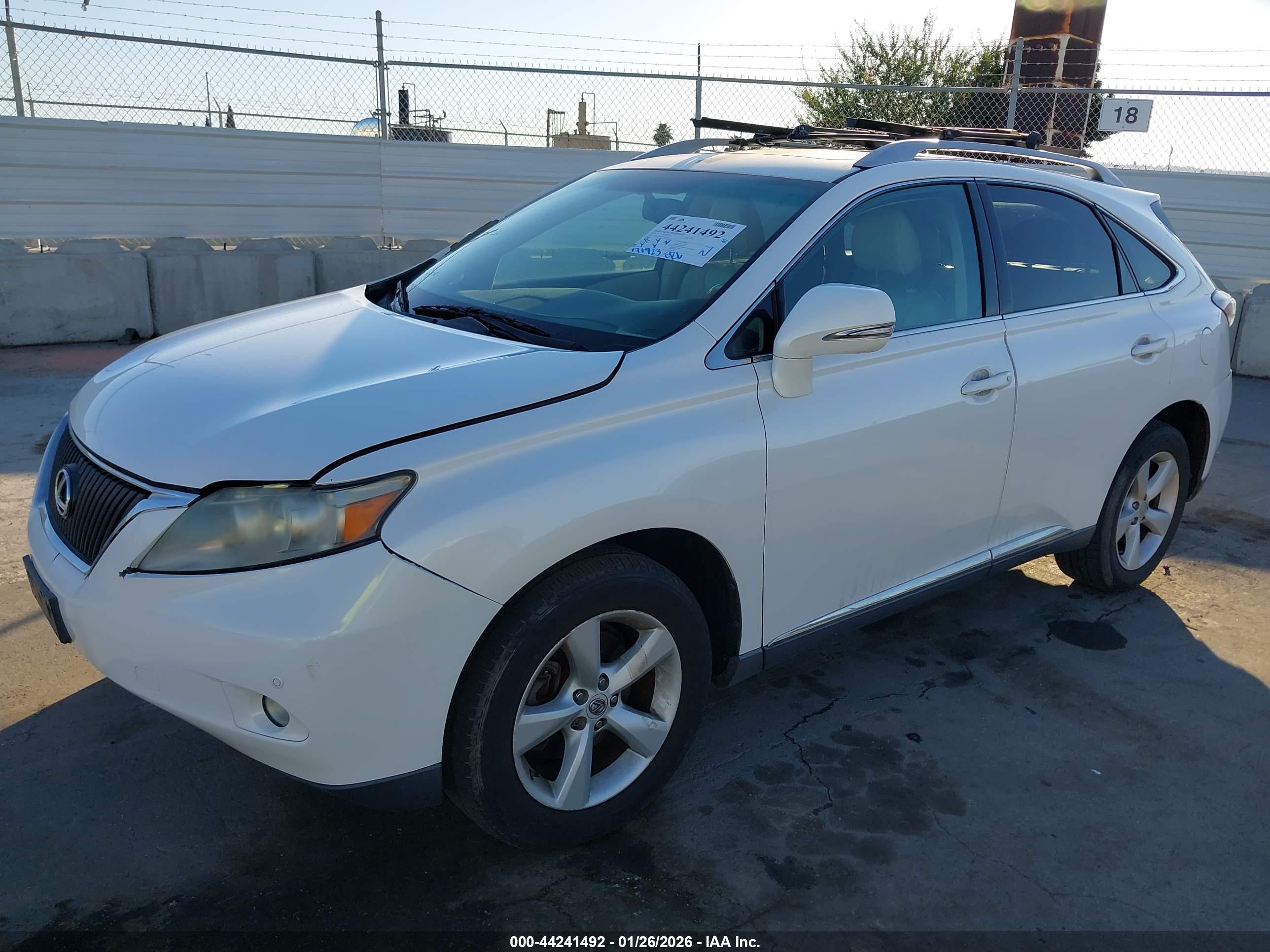 LEXUS RX image 2