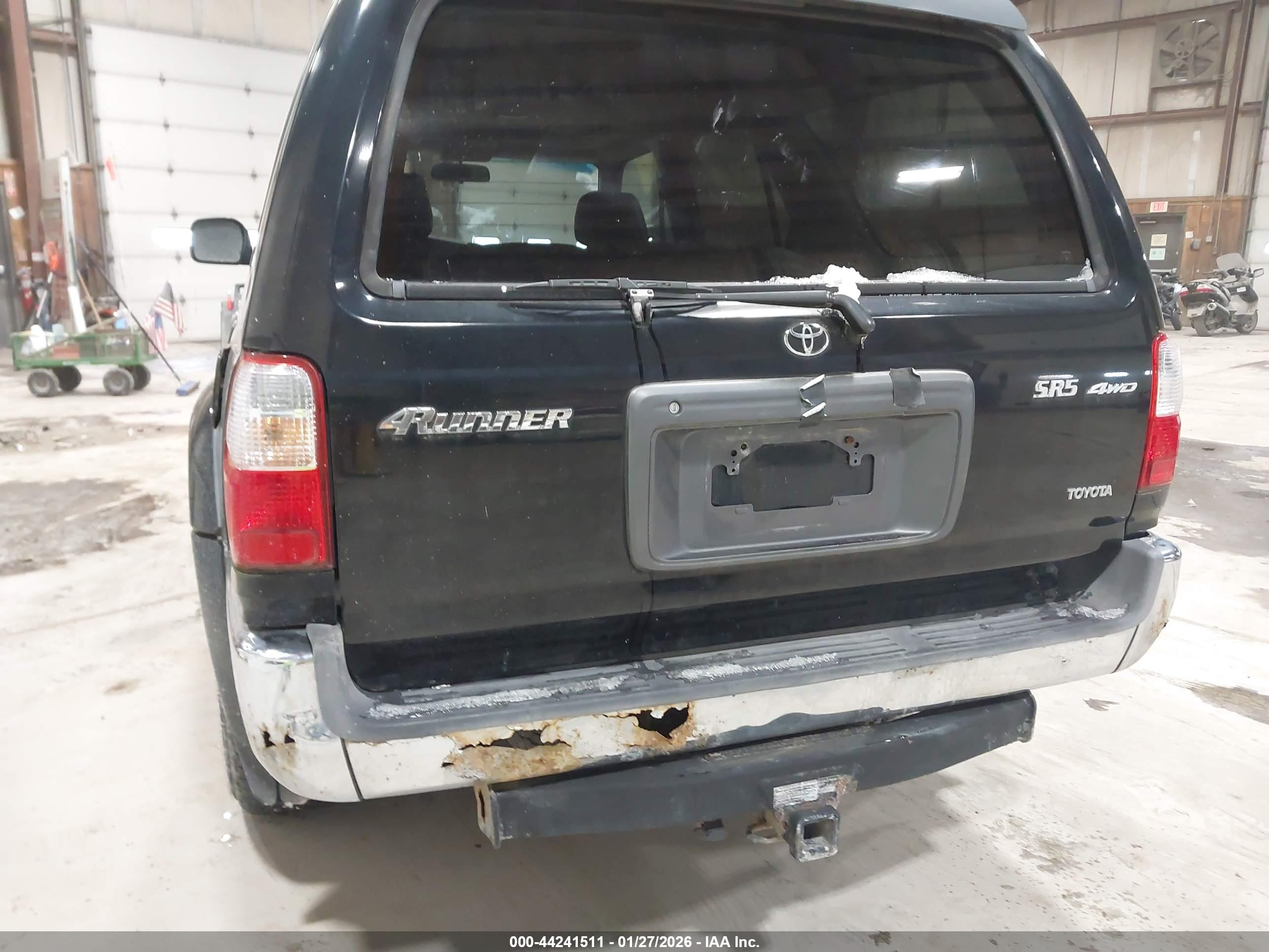 TOYOTA 4RUNNER image 6