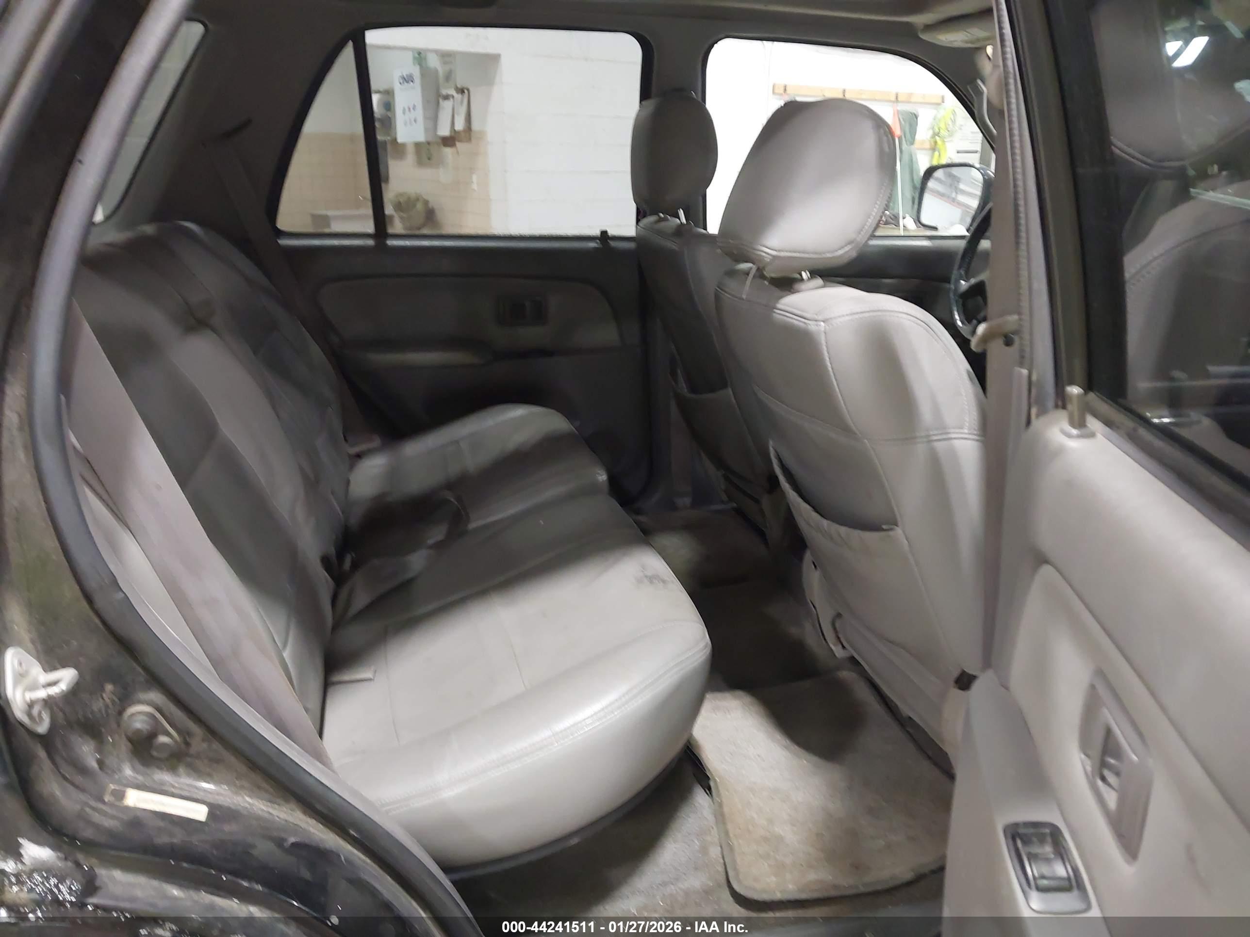 TOYOTA 4RUNNER image 8