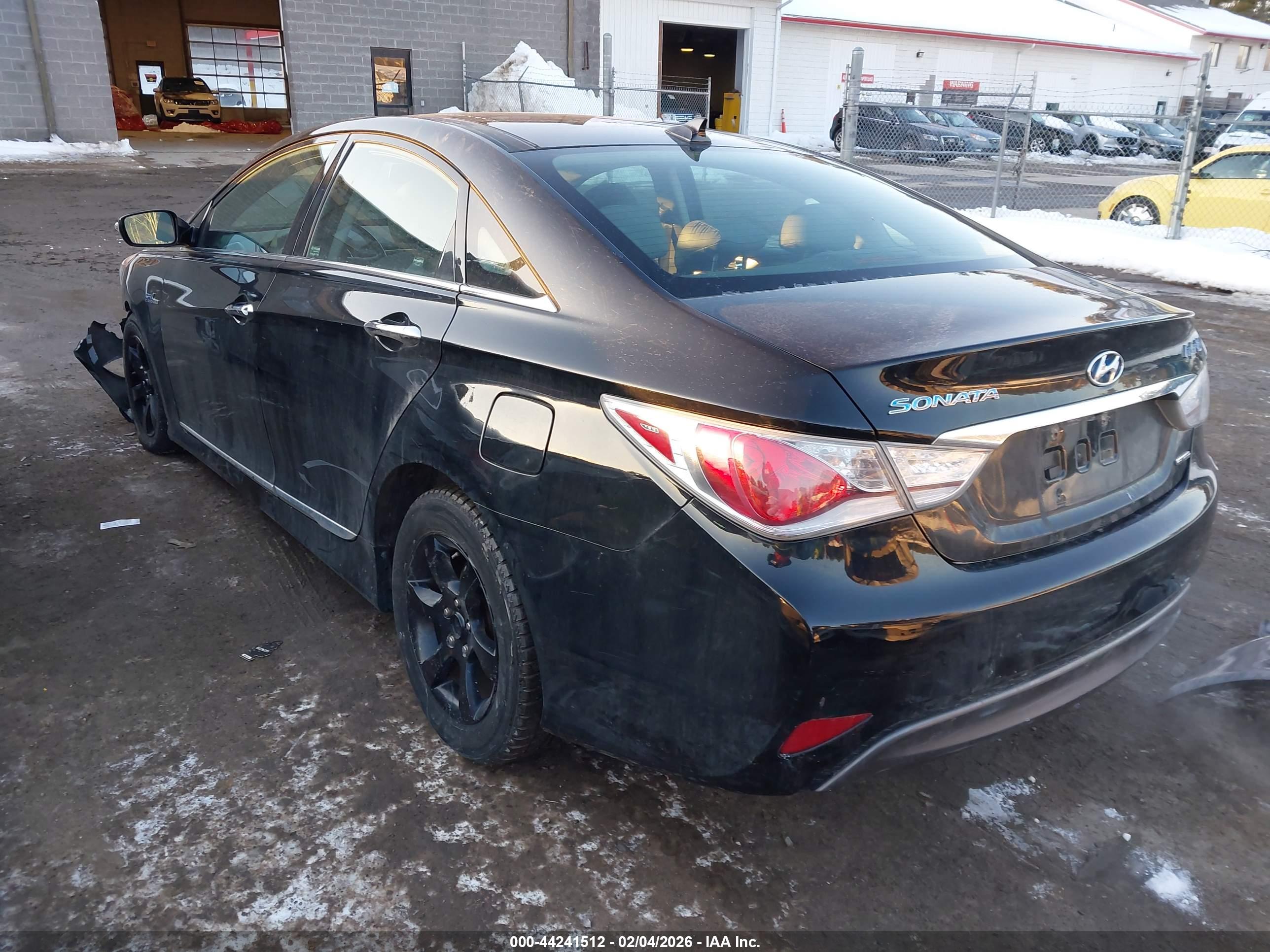 HYUNDAI SONATA image 3