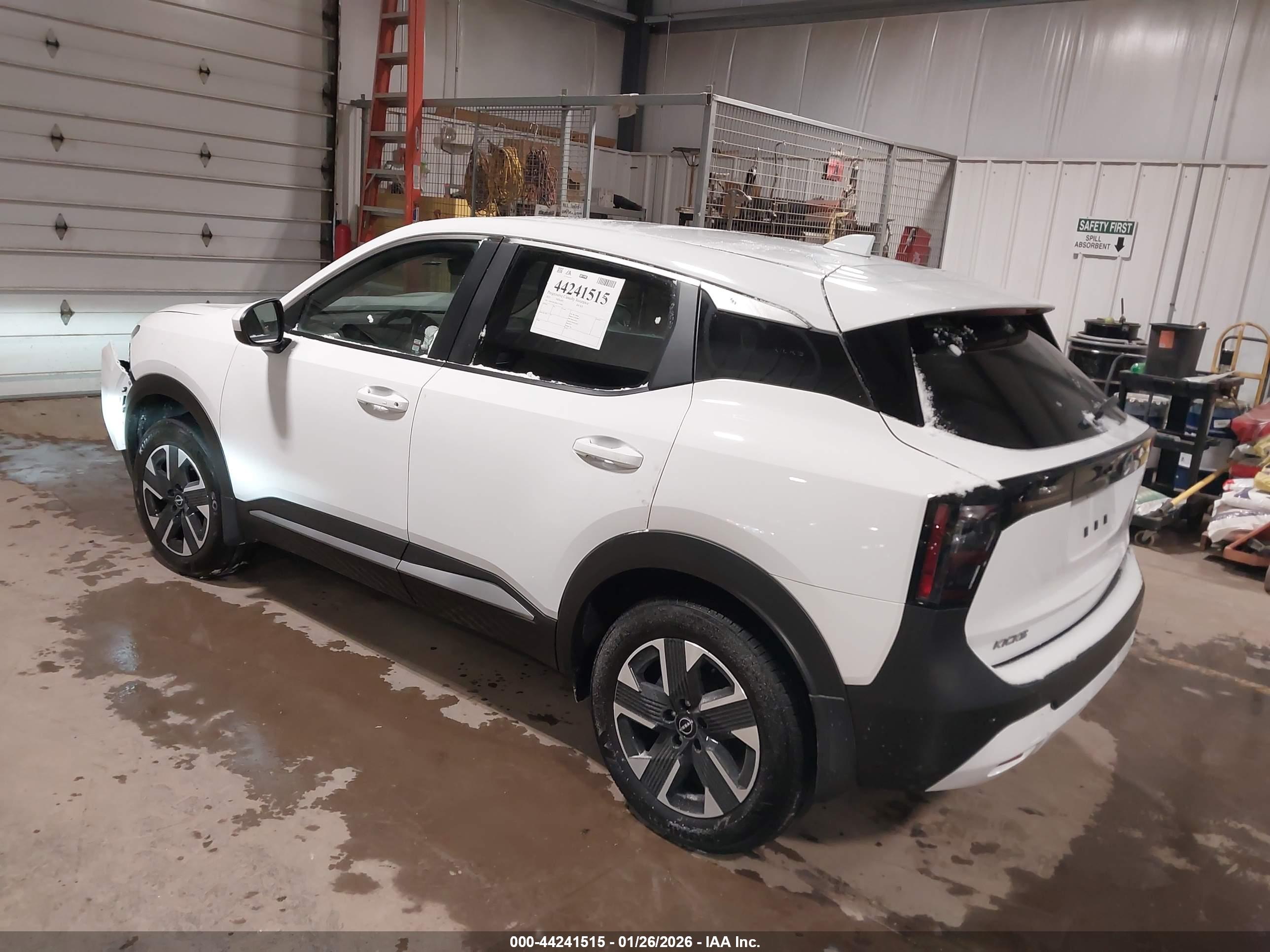 NISSAN KICKS image 3