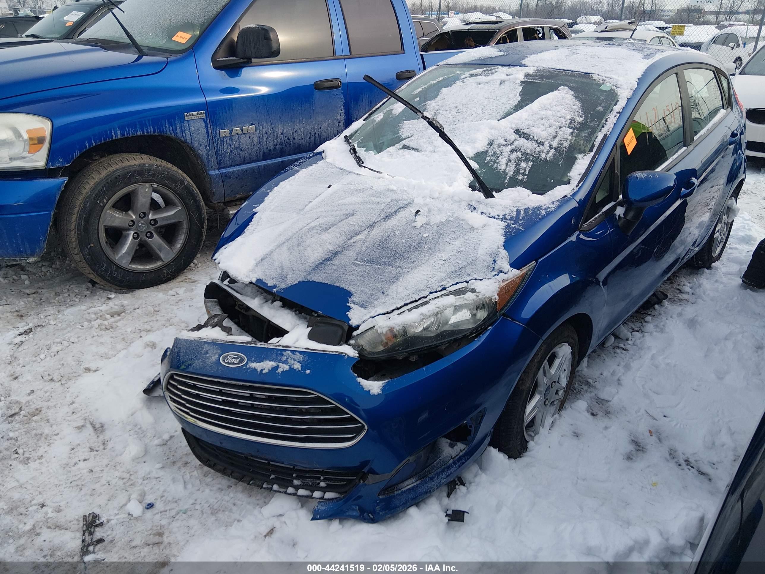 FORD FIESTA image 2