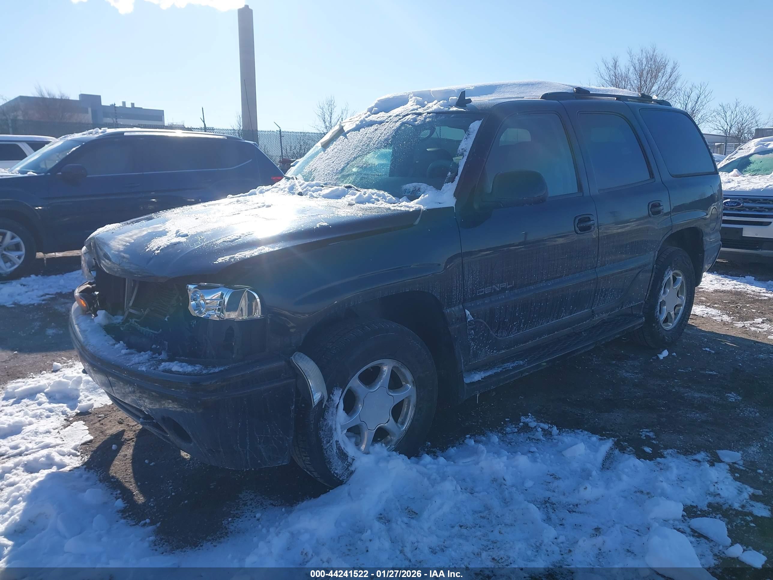 GMC YUKON image 2
