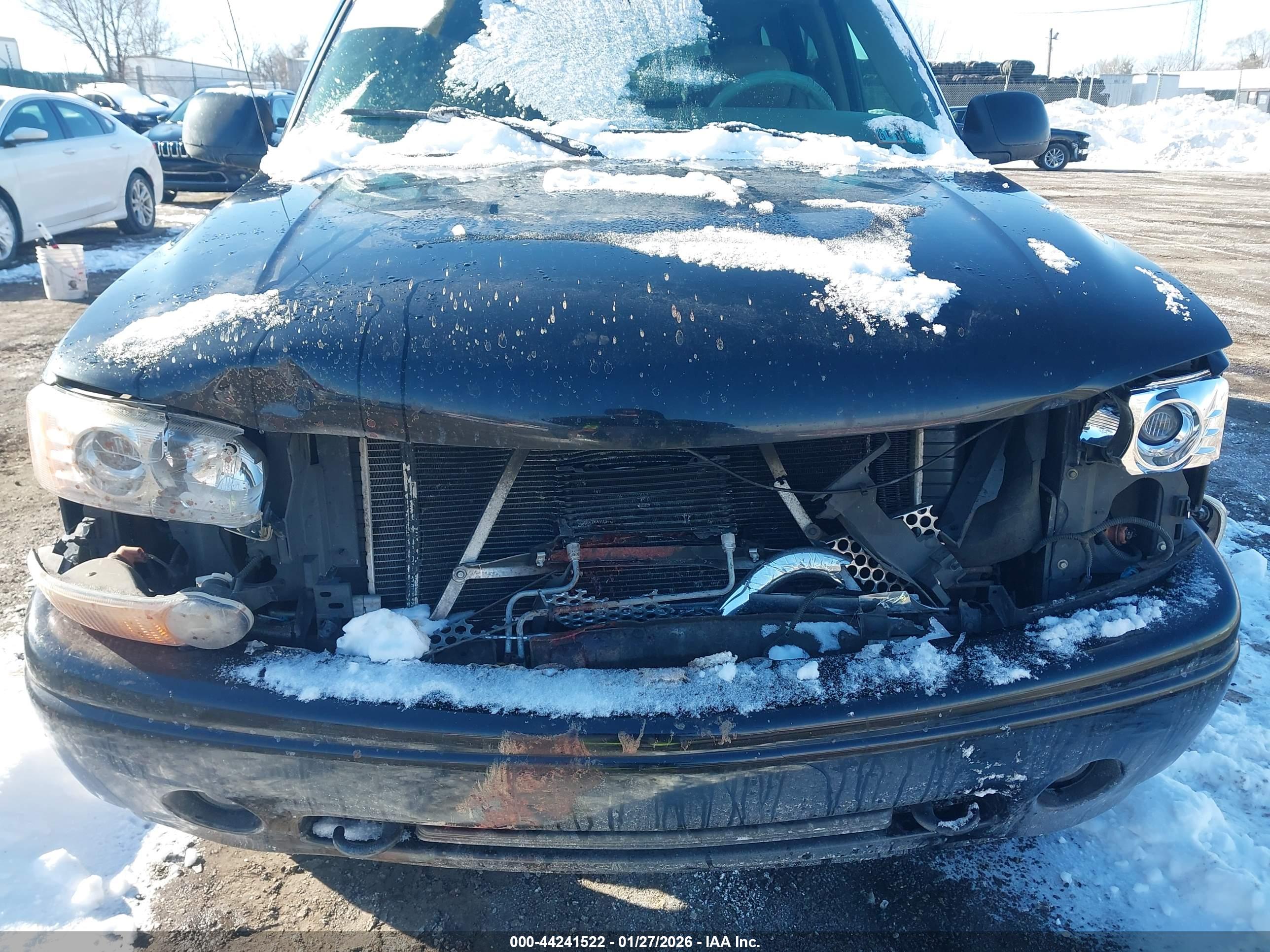 GMC YUKON image 6