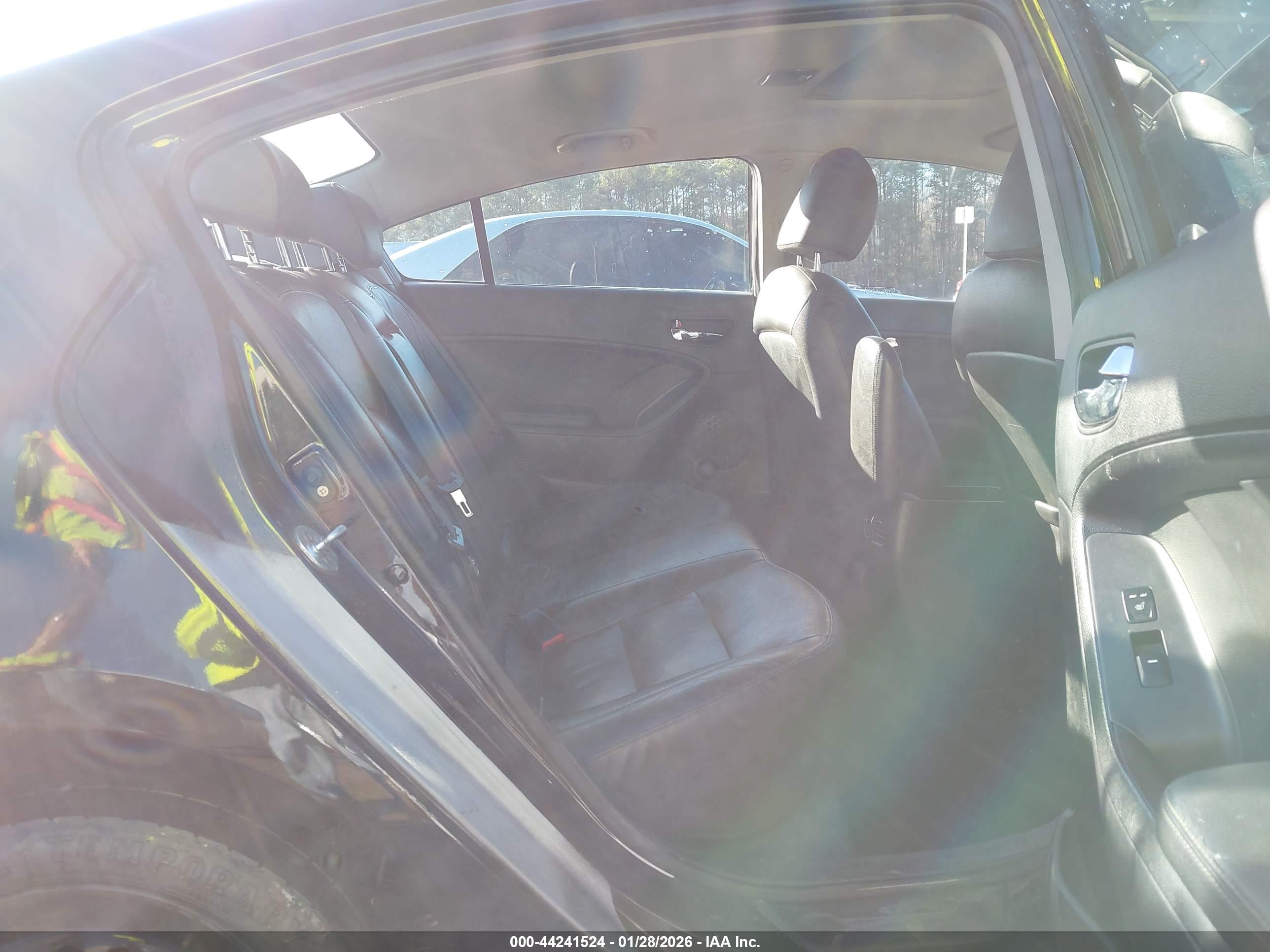 KIA FORTE image 8