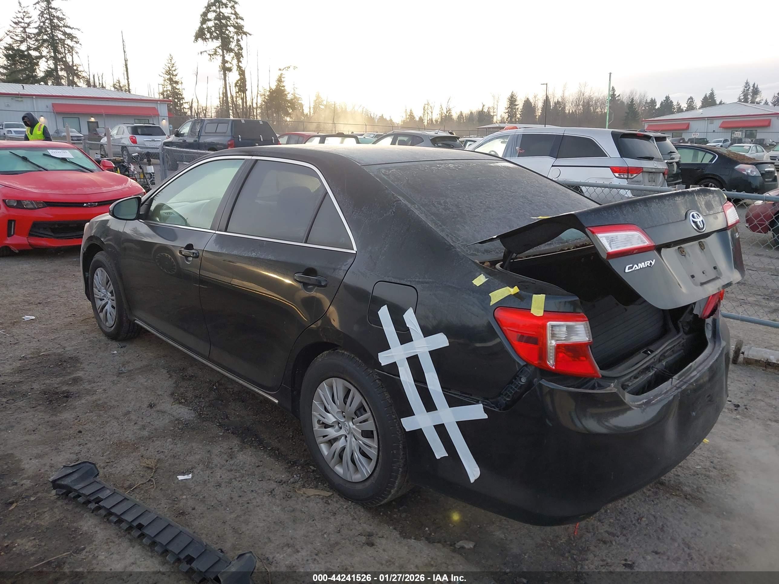 TOYOTA CAMRY image 6