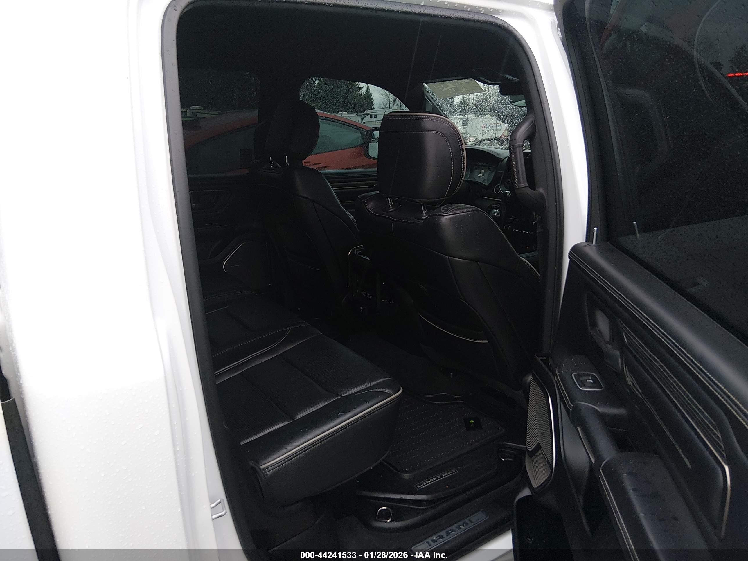 RAM 1500 image 8