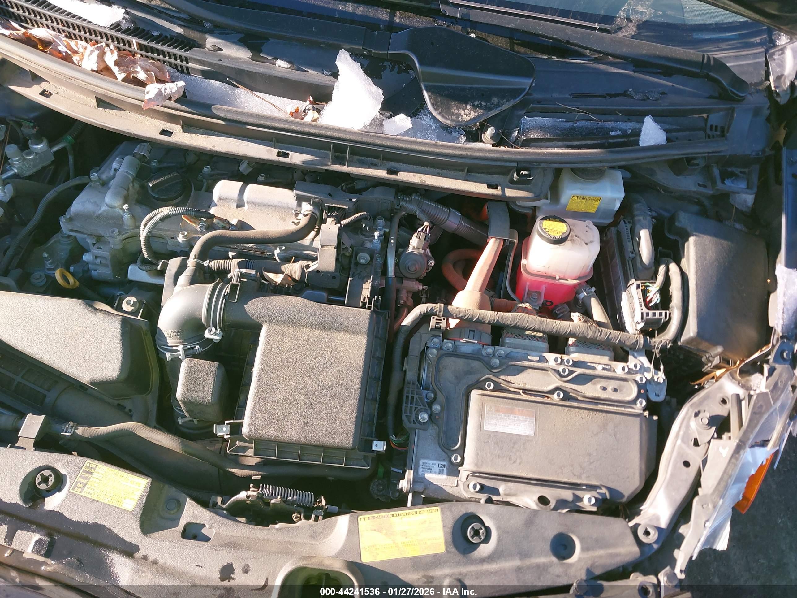 TOYOTA PRIUS image 10