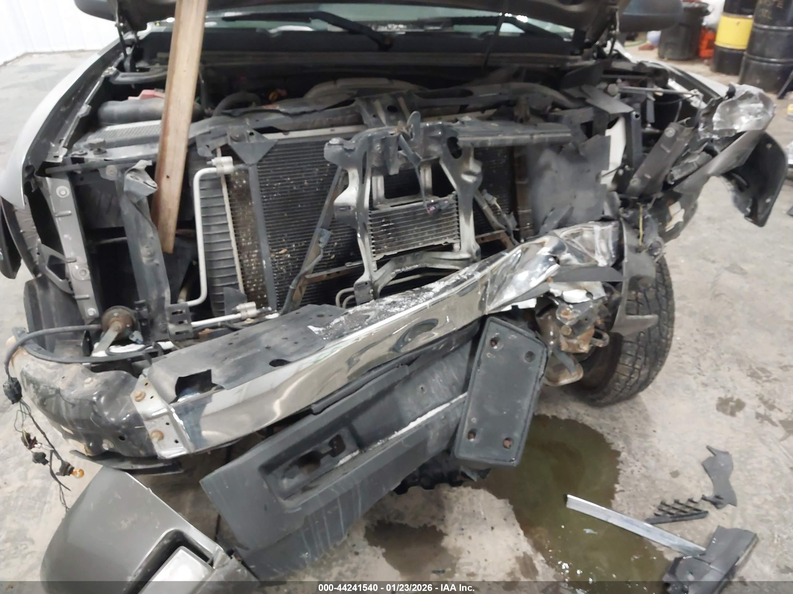 CHEVROLET SILVERADO image 10