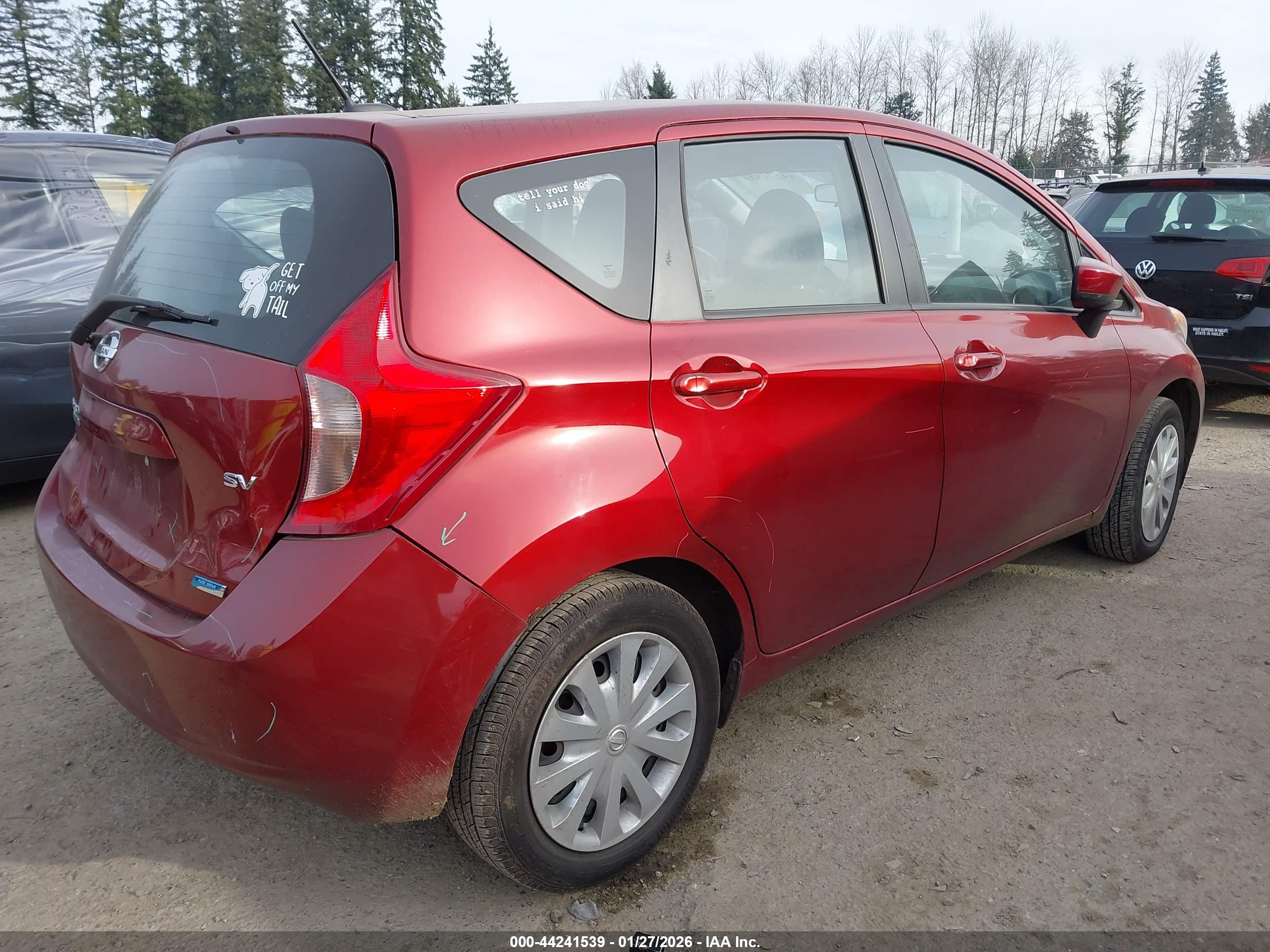 NISSAN VERSA image 4