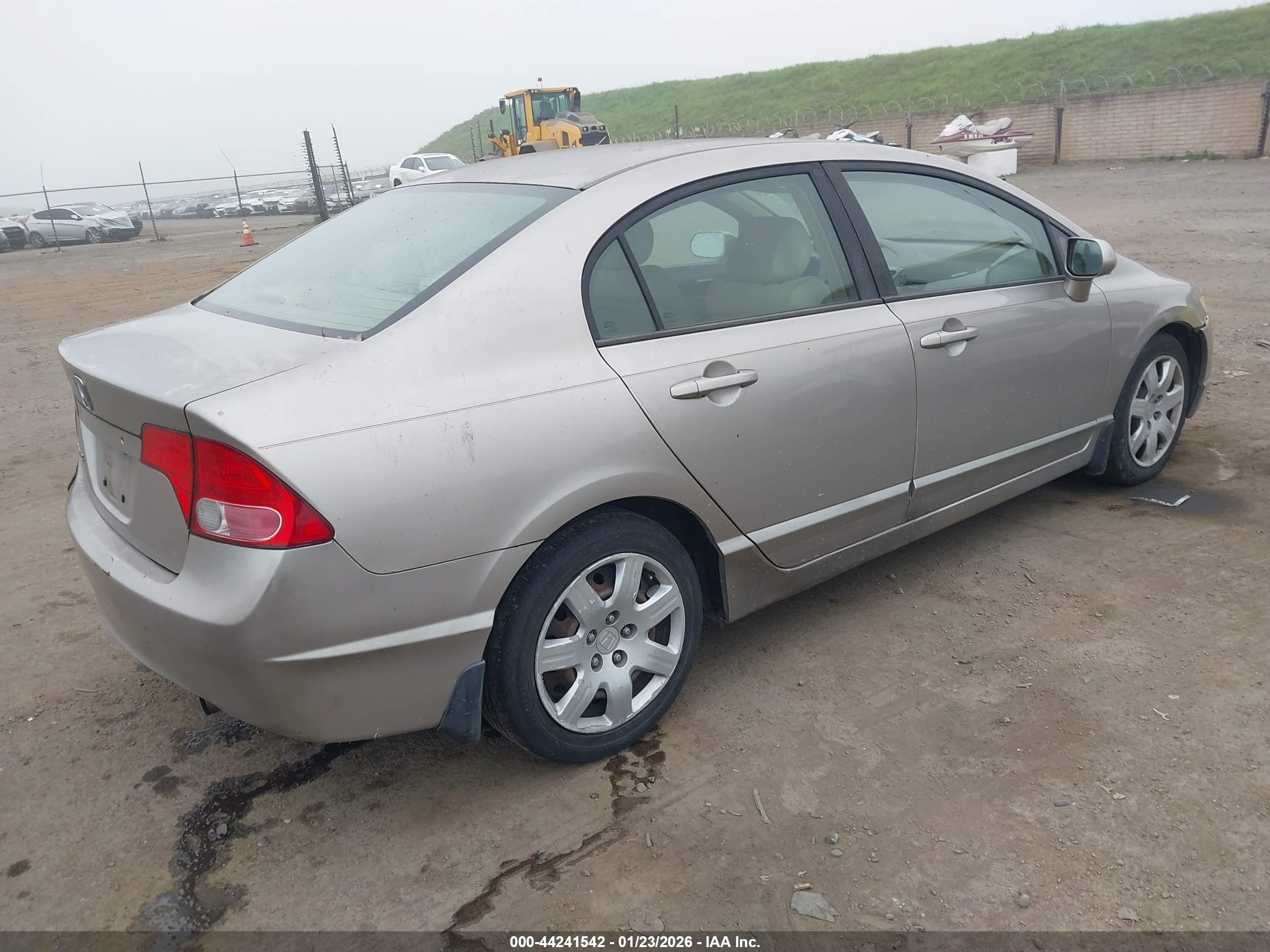 HONDA CIVIC image 4