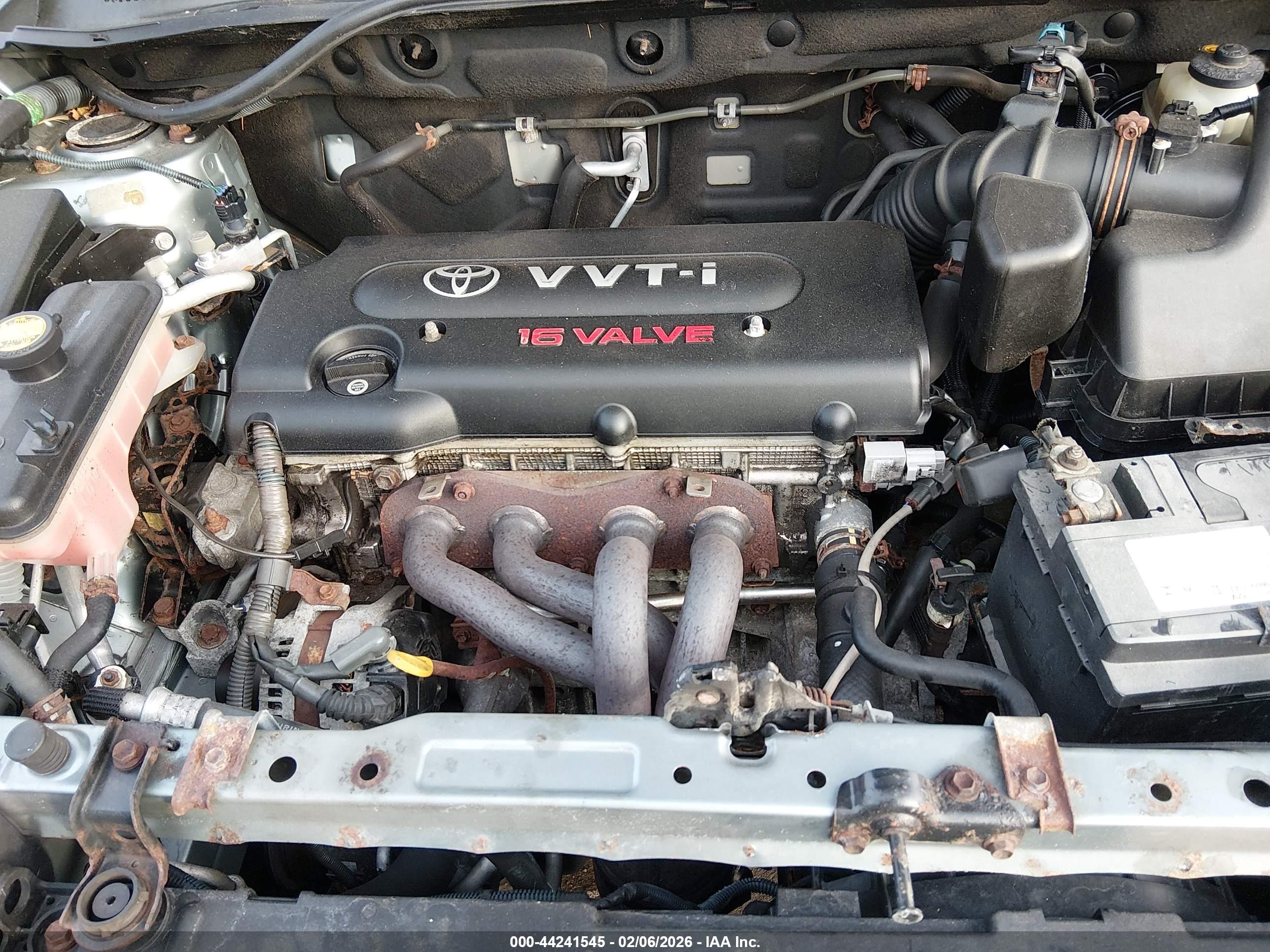 TOYOTA RAV4 image 10