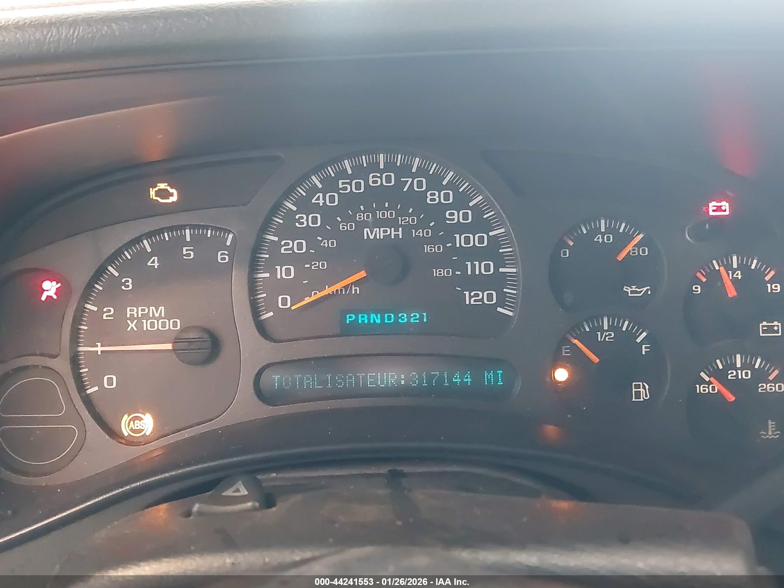 CHEVROLET SILVERADO image 7