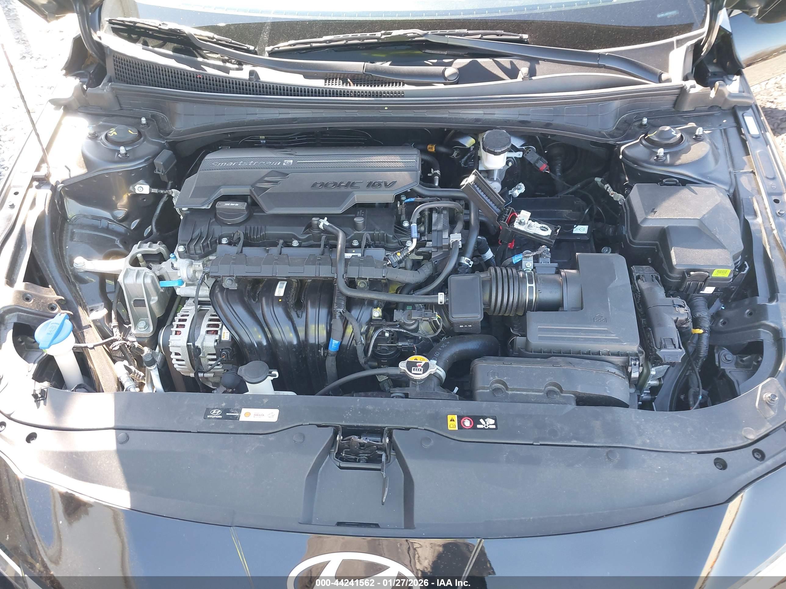 HYUNDAI ELANTRA image 10