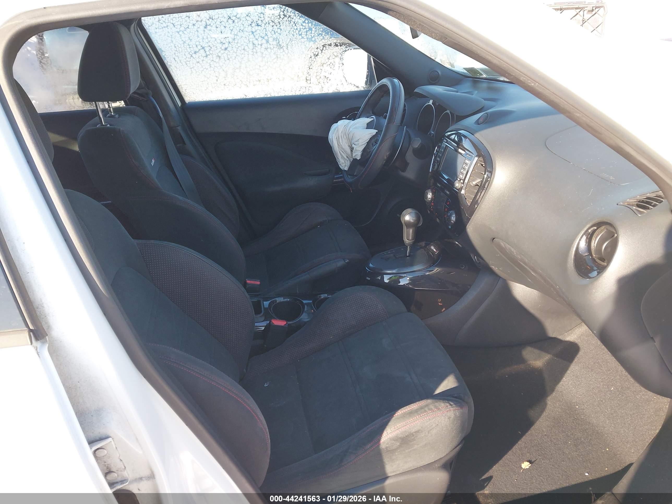 NISSAN JUKE image 5