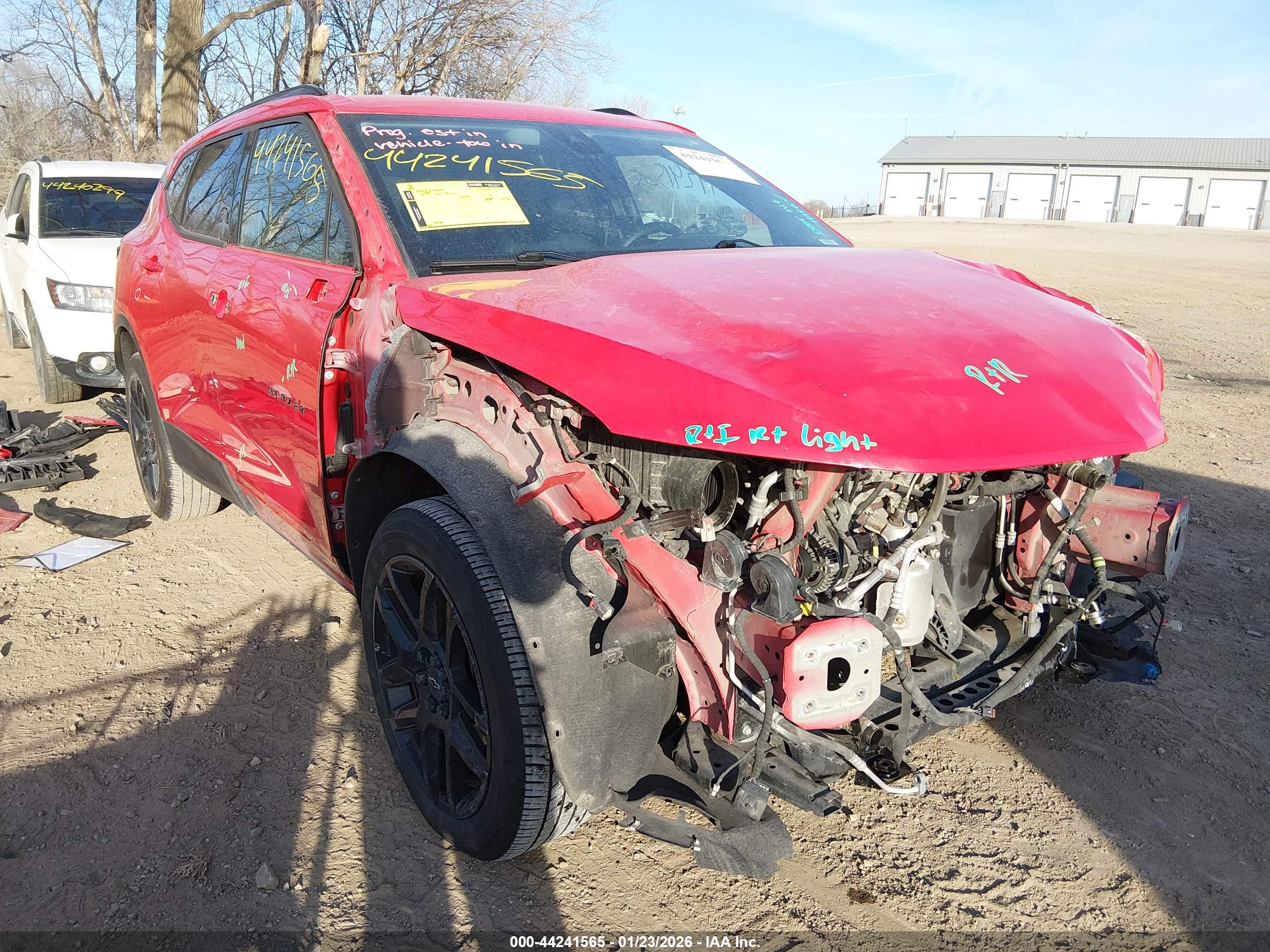 CHEVROLET BLAZER image 6