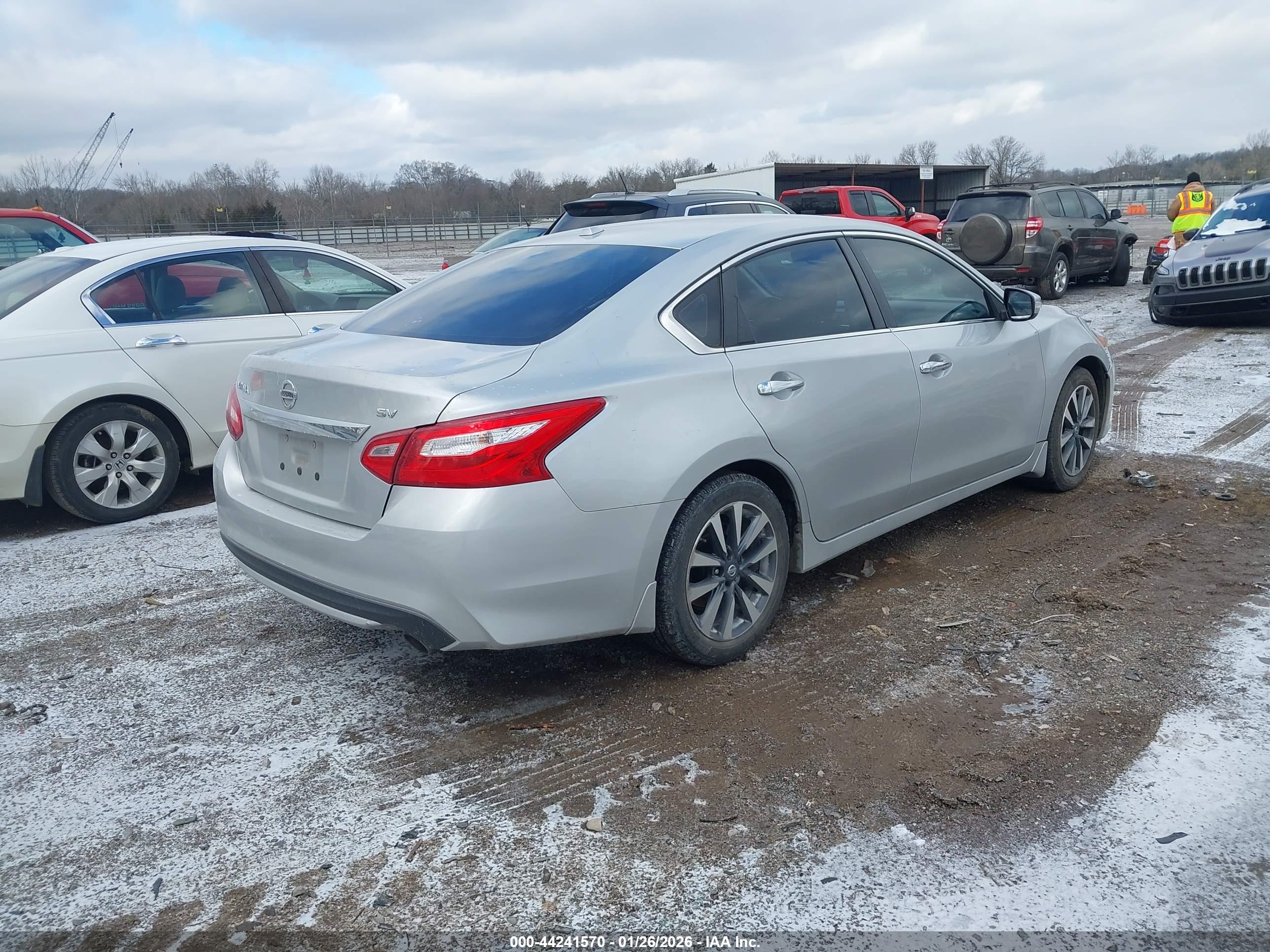 NISSAN ALTIMA image 4