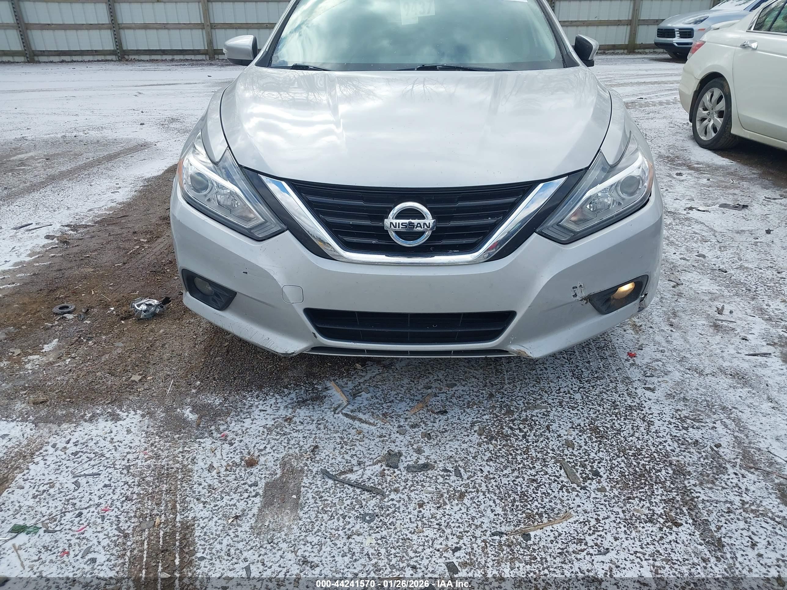 NISSAN ALTIMA image 6