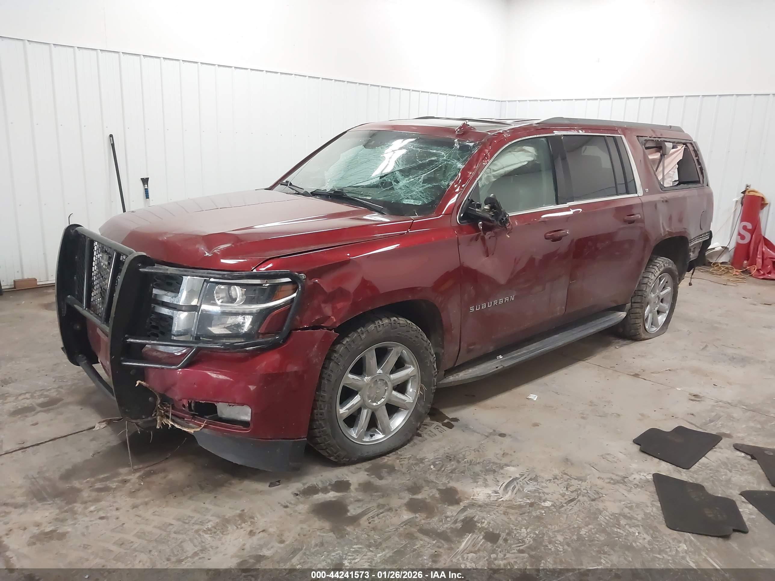 CHEVROLET SUBURBAN image 2