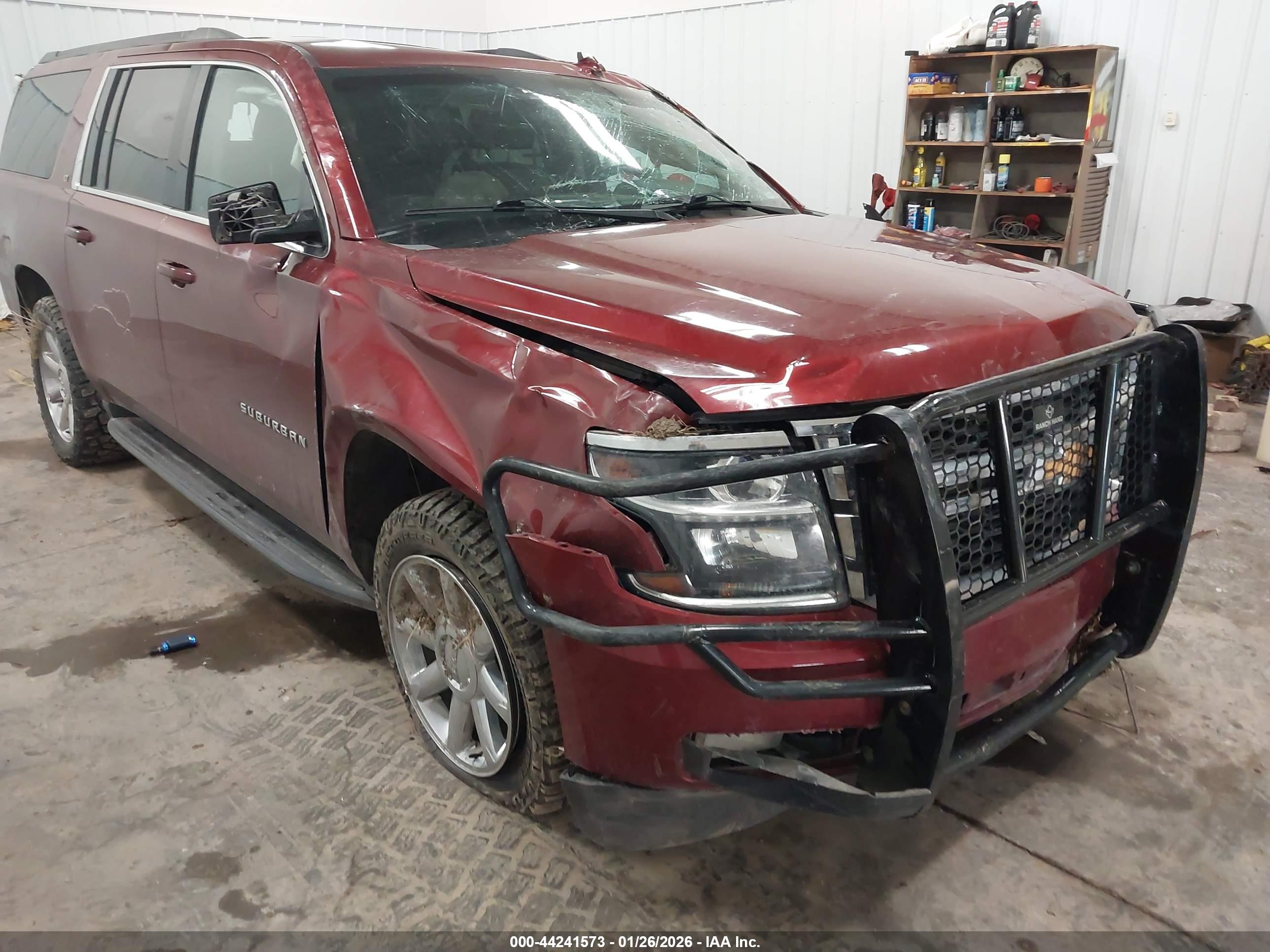 CHEVROLET SUBURBAN image 6