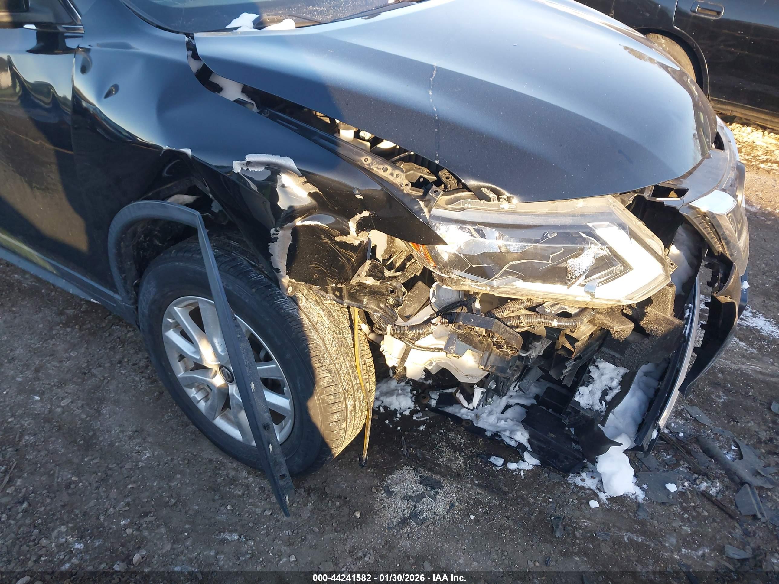 NISSAN ROGUE image 6