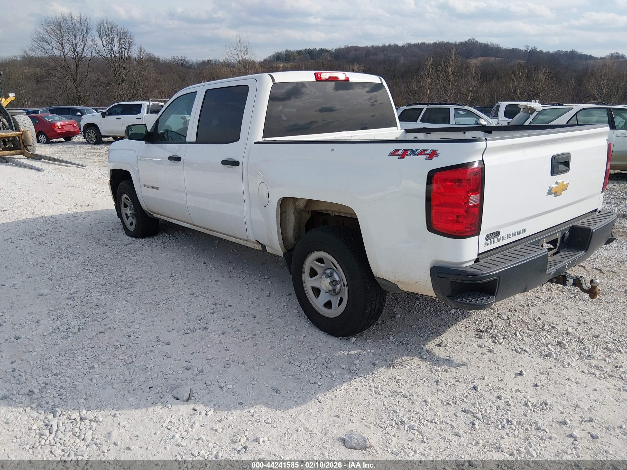 CHEVROLET SILVERADO image 3