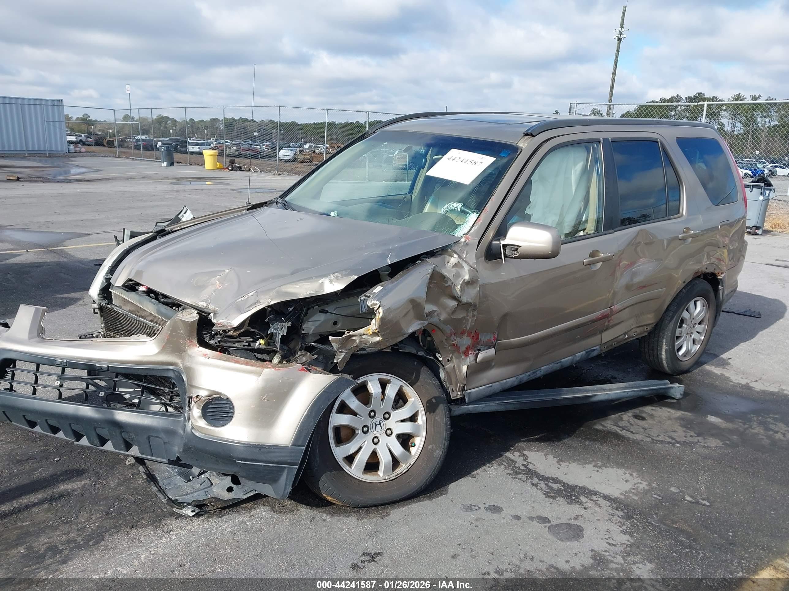 HONDA CR-V image 2
