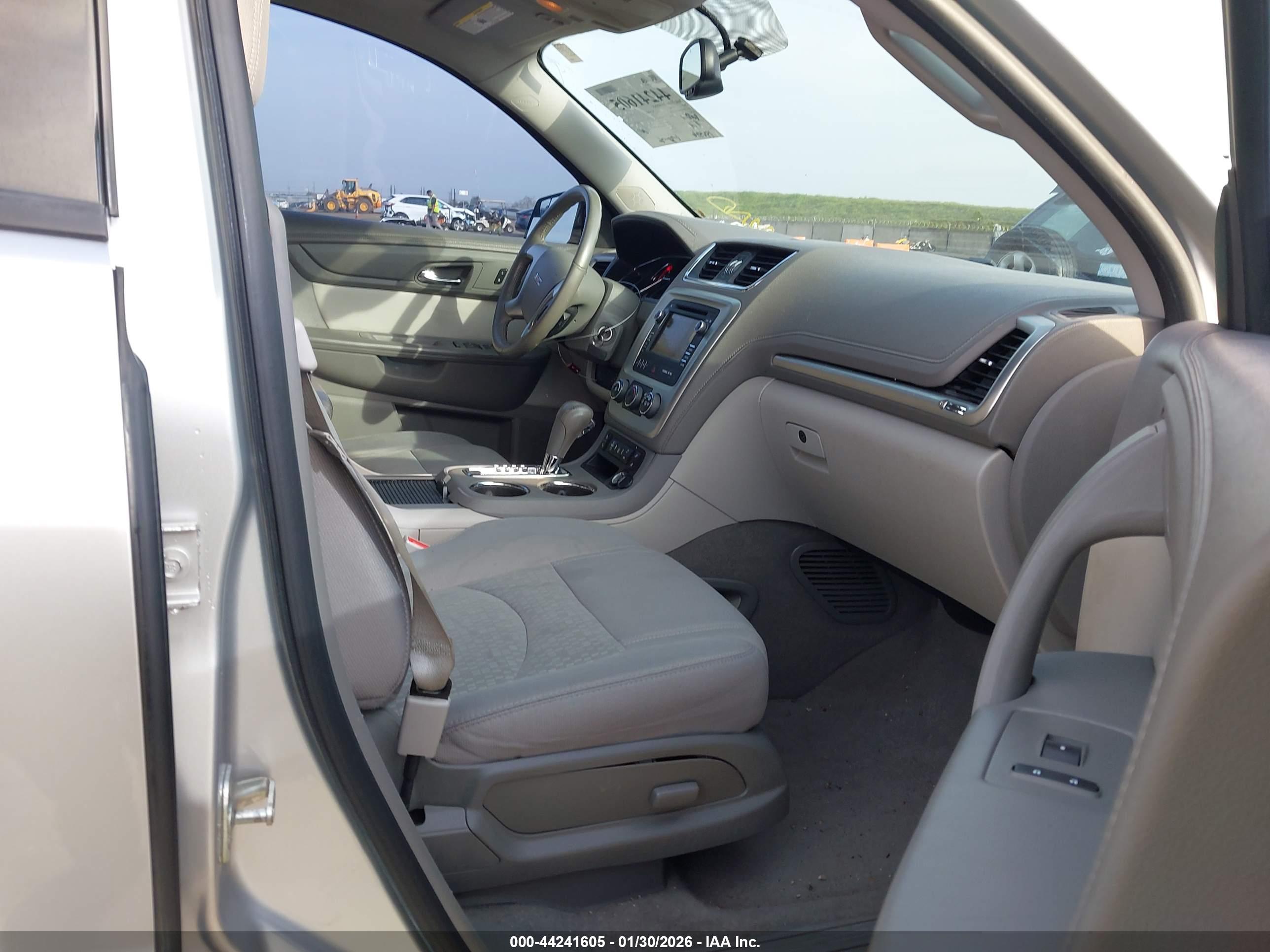 GMC ACADIA image 5