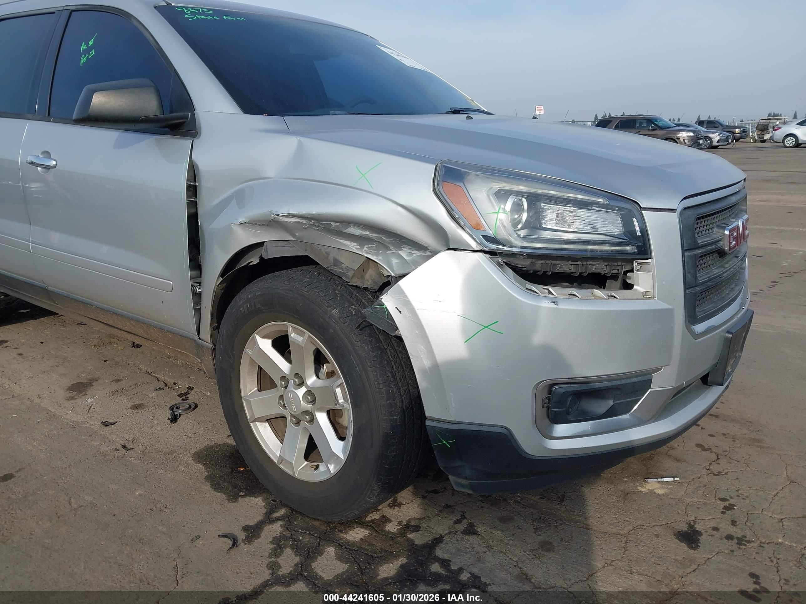 GMC ACADIA image 6