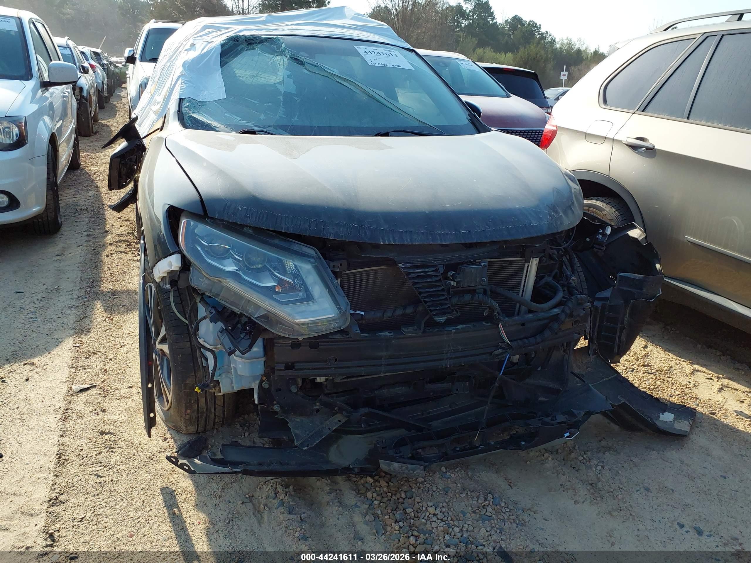 NISSAN ROGUE image 6