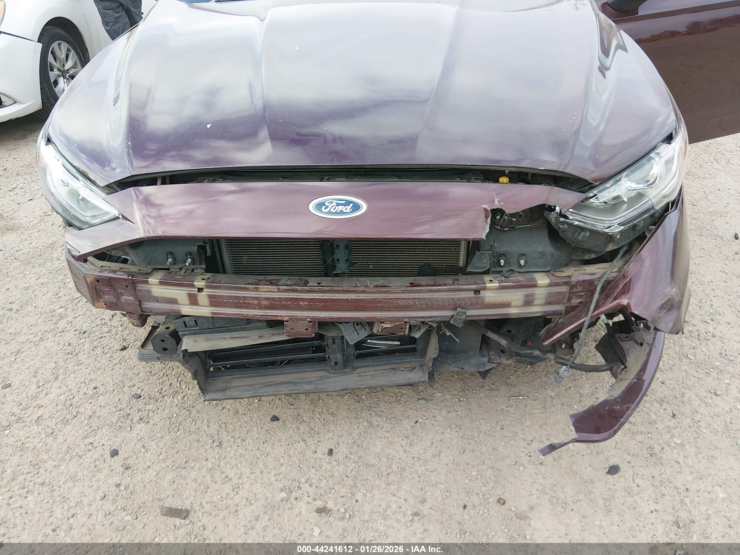 FORD FUSION image 6