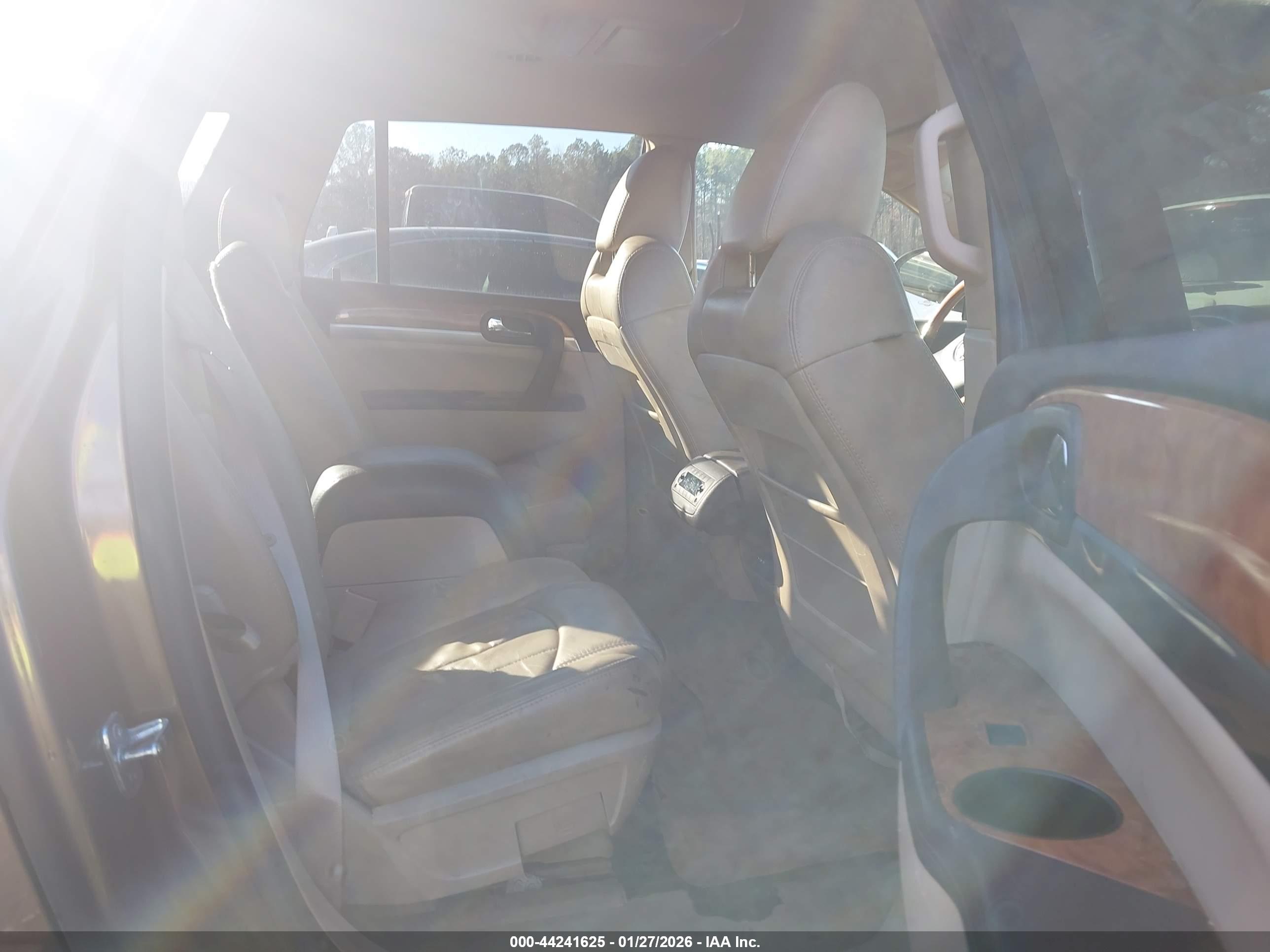 BUICK ENCLAVE image 8