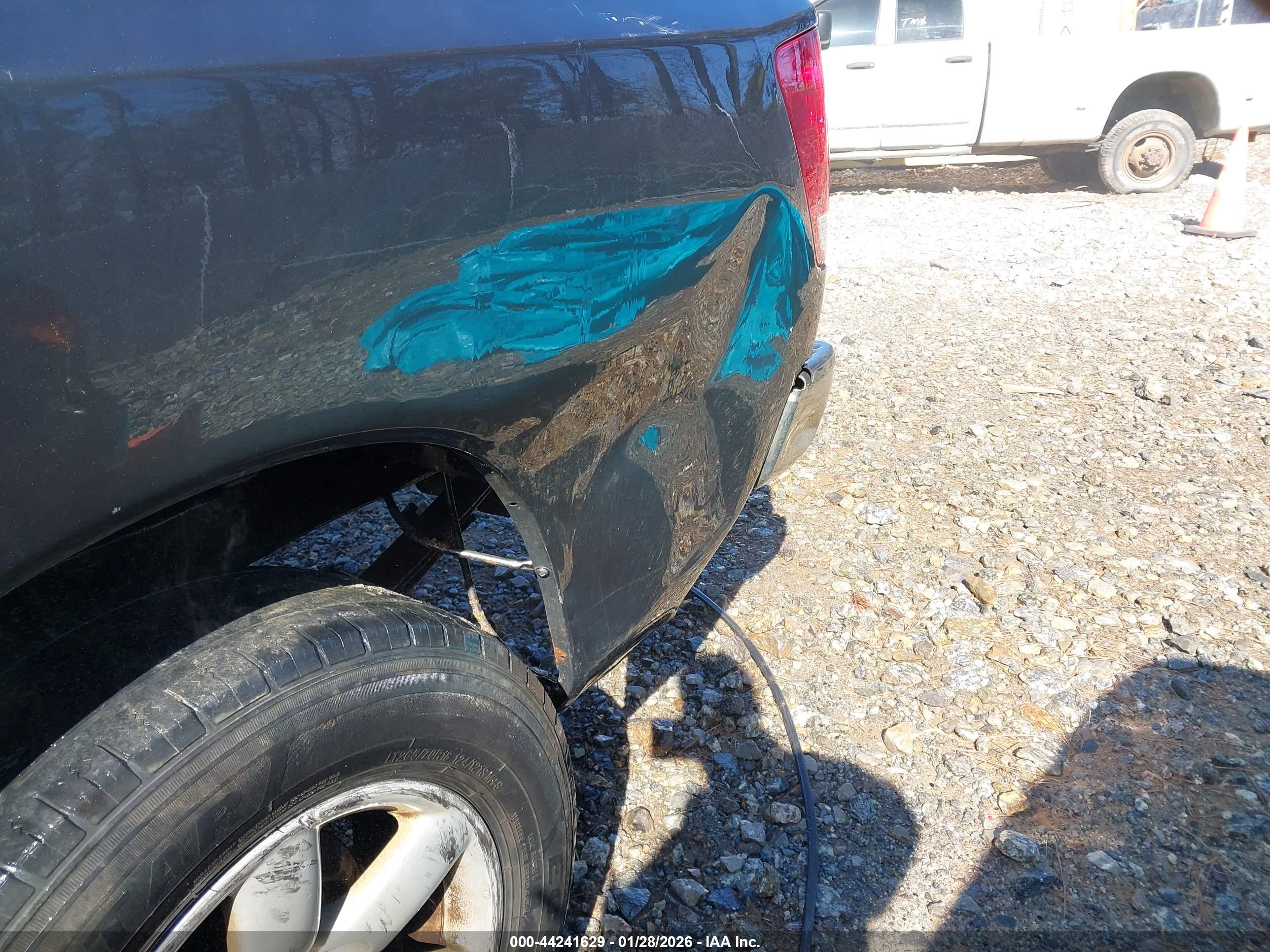 NISSAN TITAN image 6