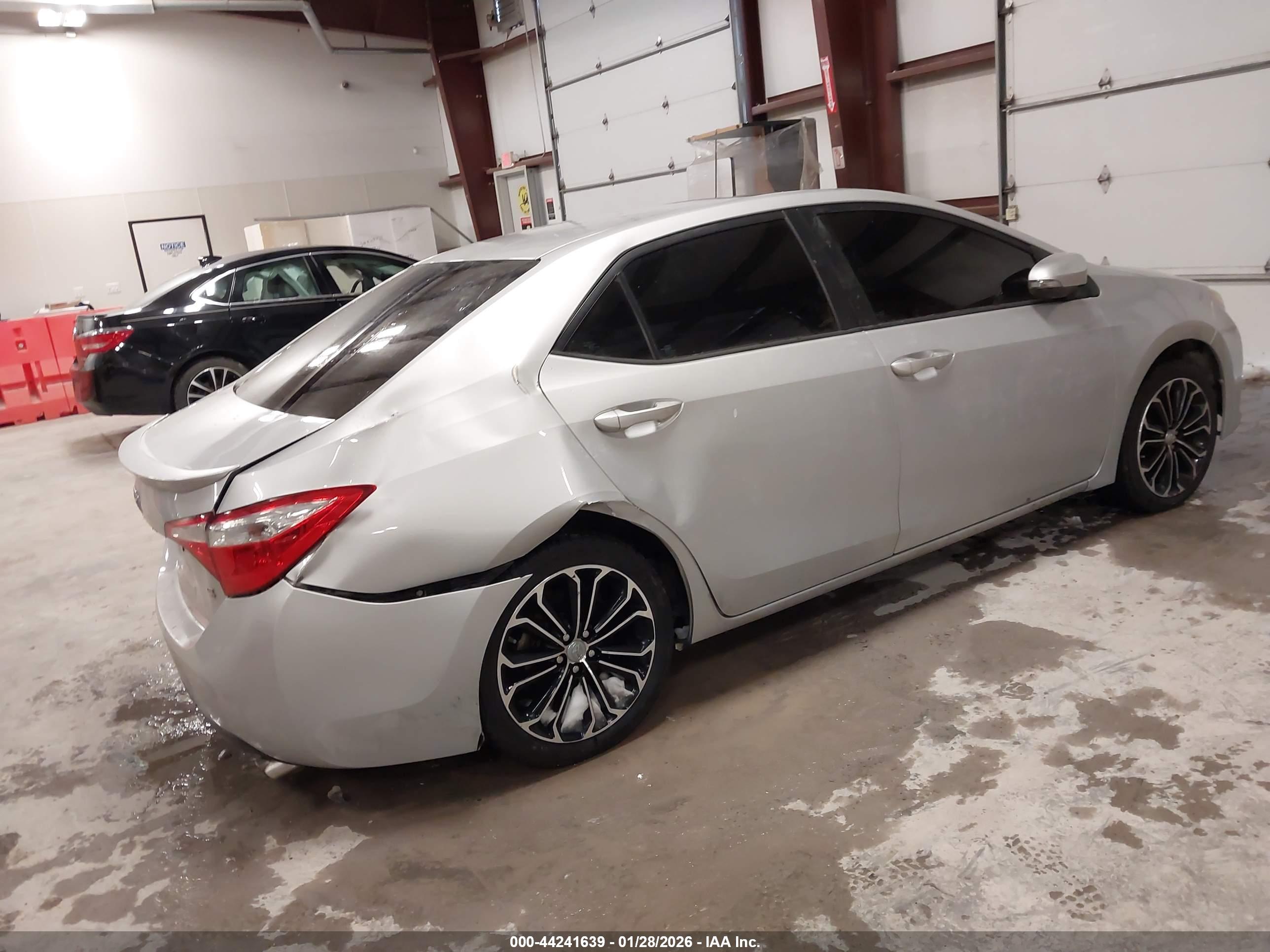 TOYOTA COROLLA image 4