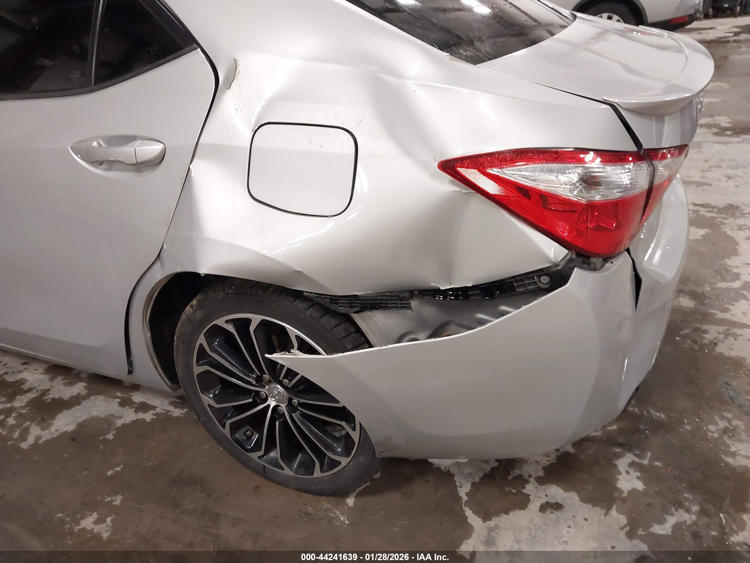 TOYOTA COROLLA image 6