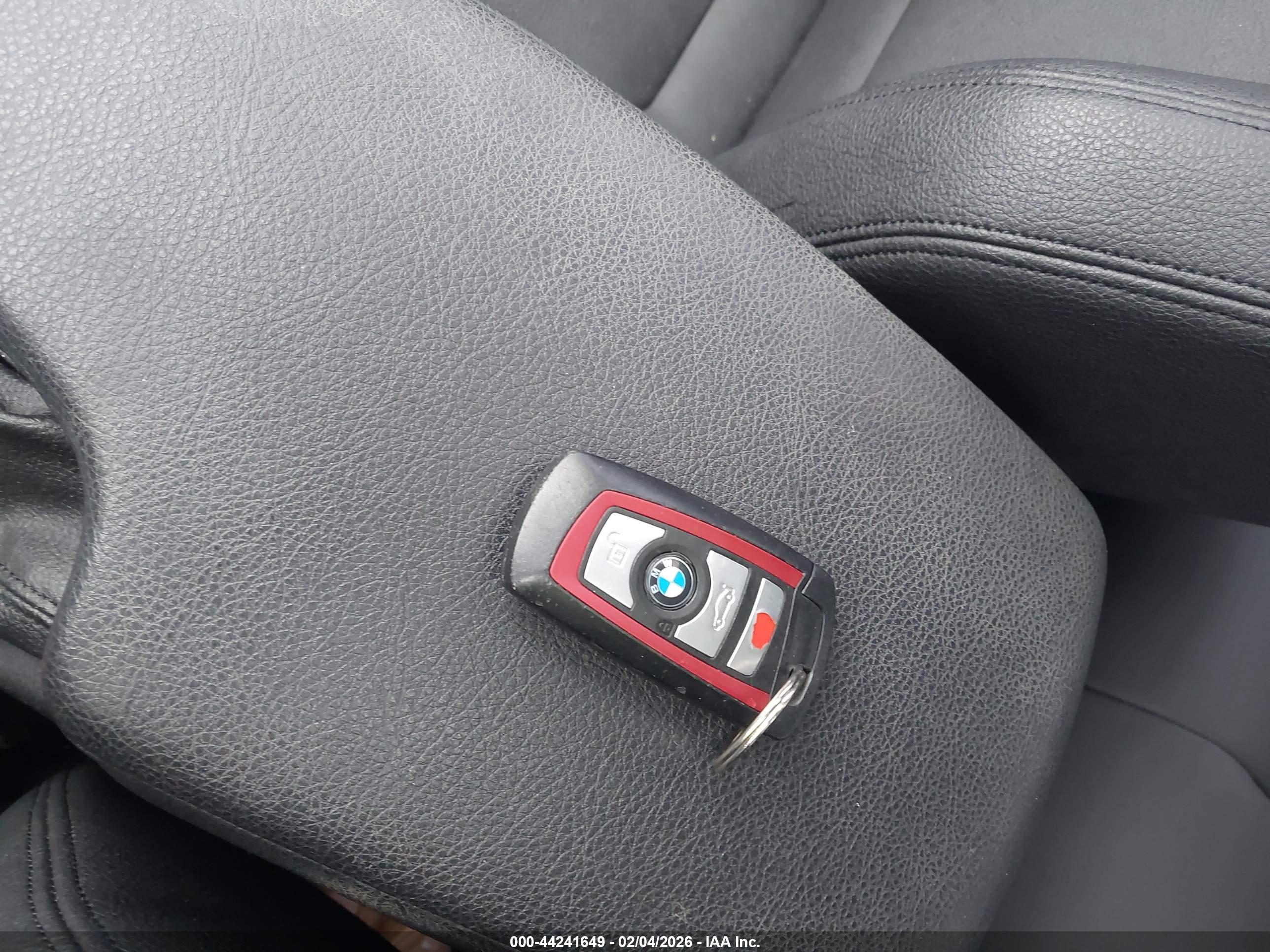BMW 330I image 11