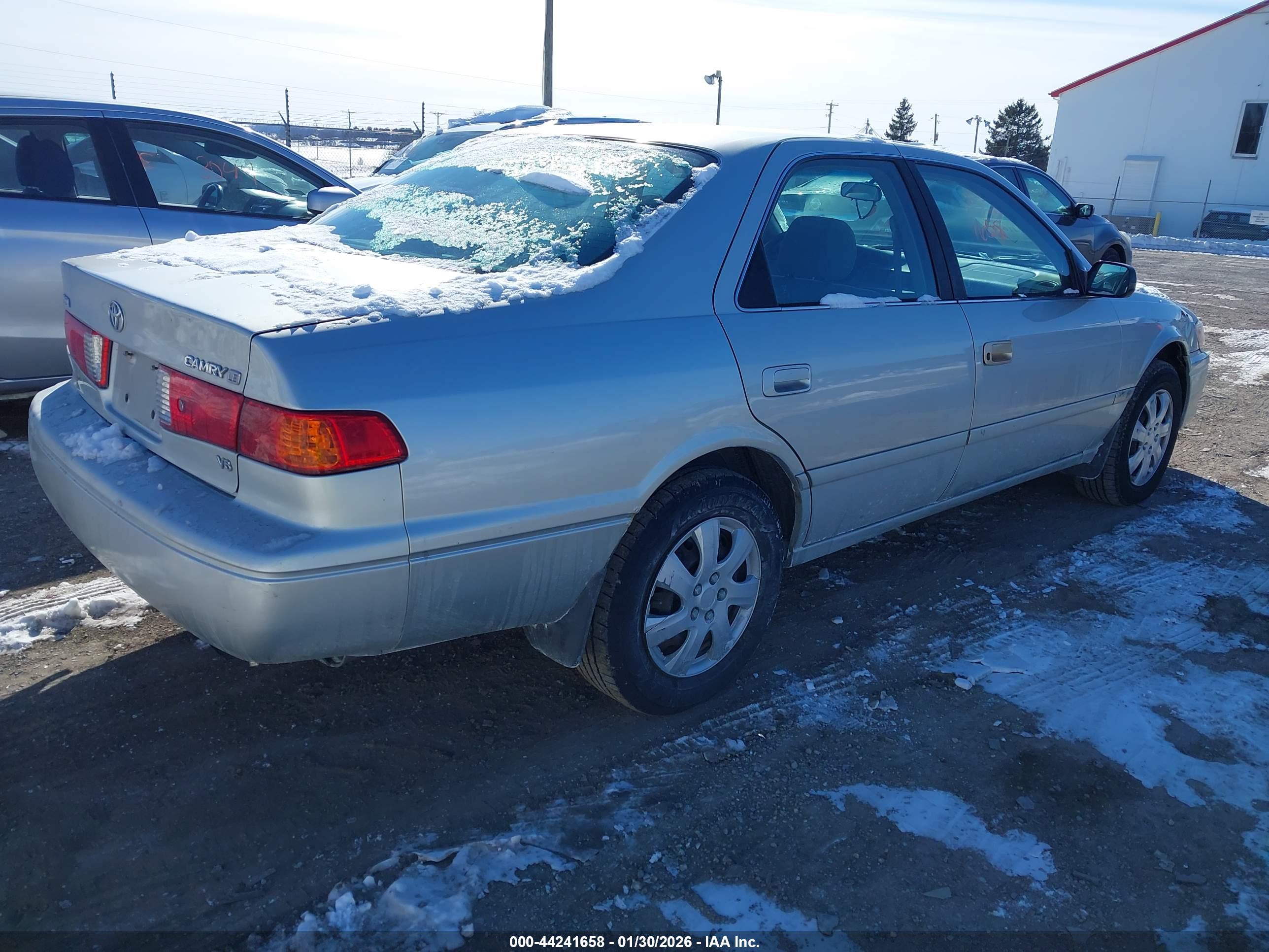 TOYOTA CAMRY image 4