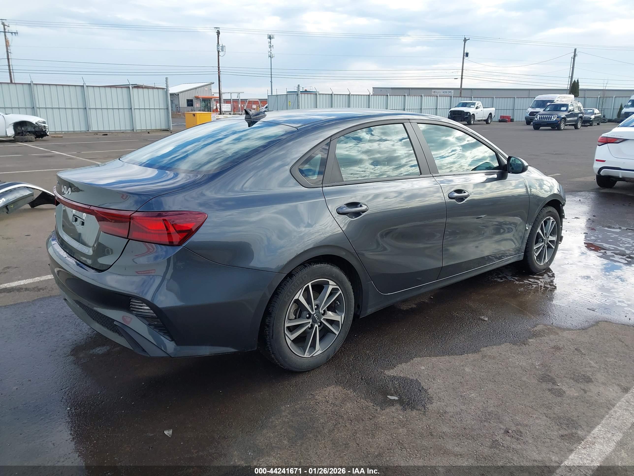 KIA FORTE image 4