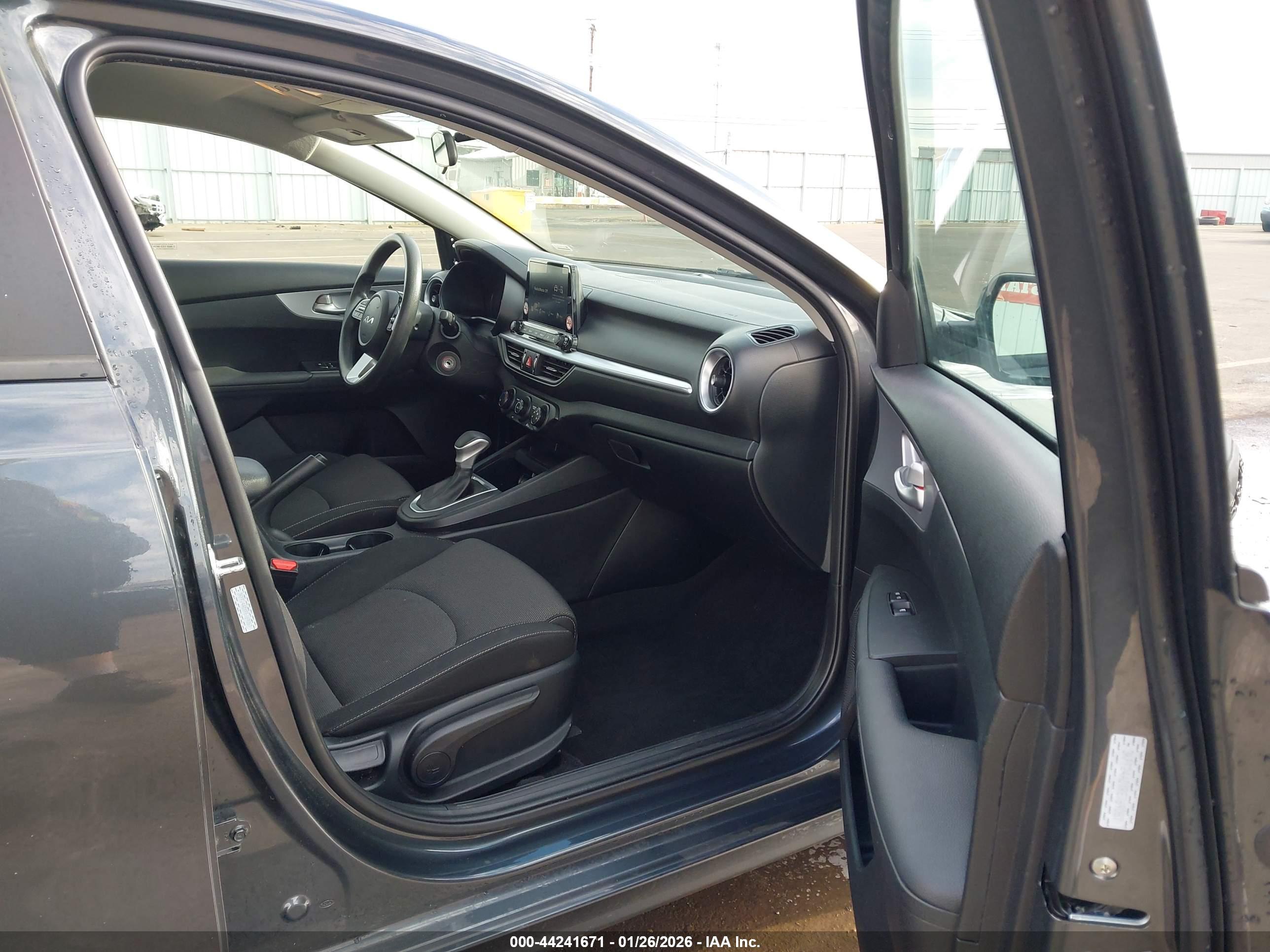 KIA FORTE image 5