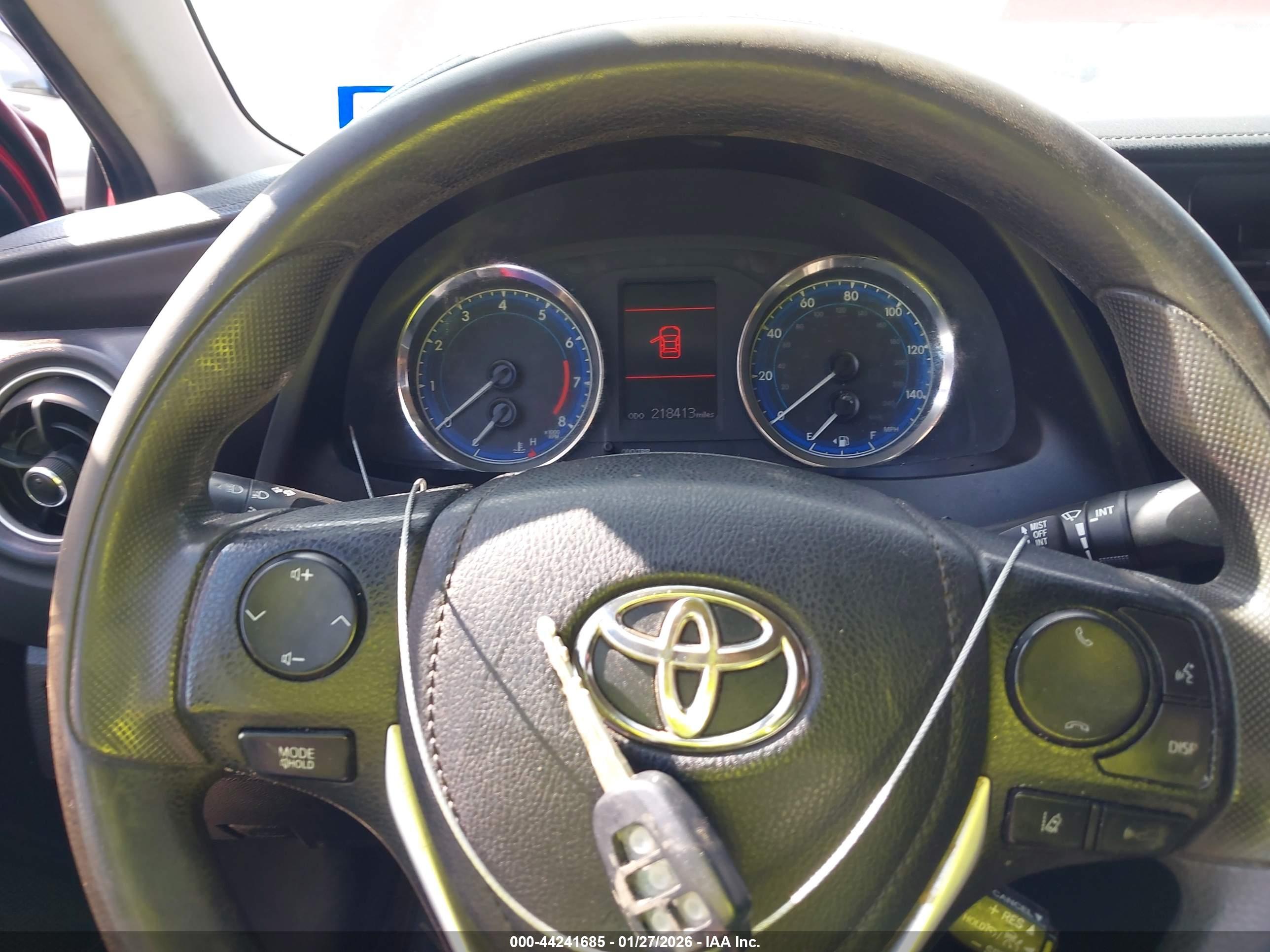 TOYOTA COROLLA image 11