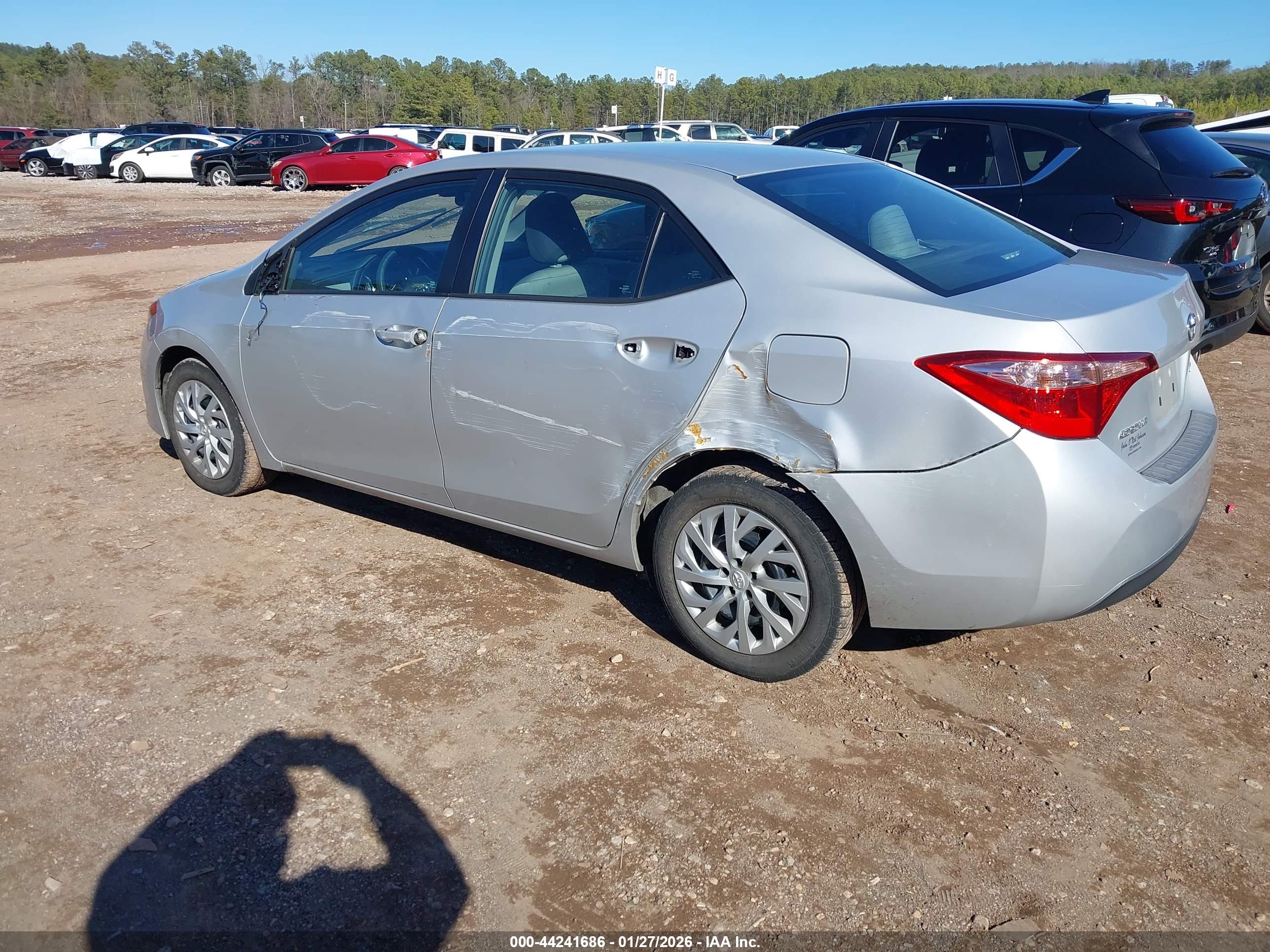 TOYOTA COROLLA image 3