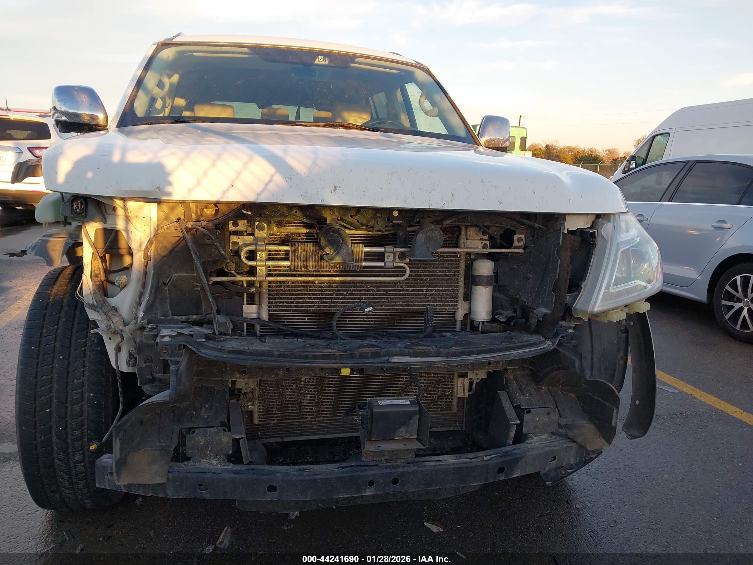 NISSAN ARMADA image 6
