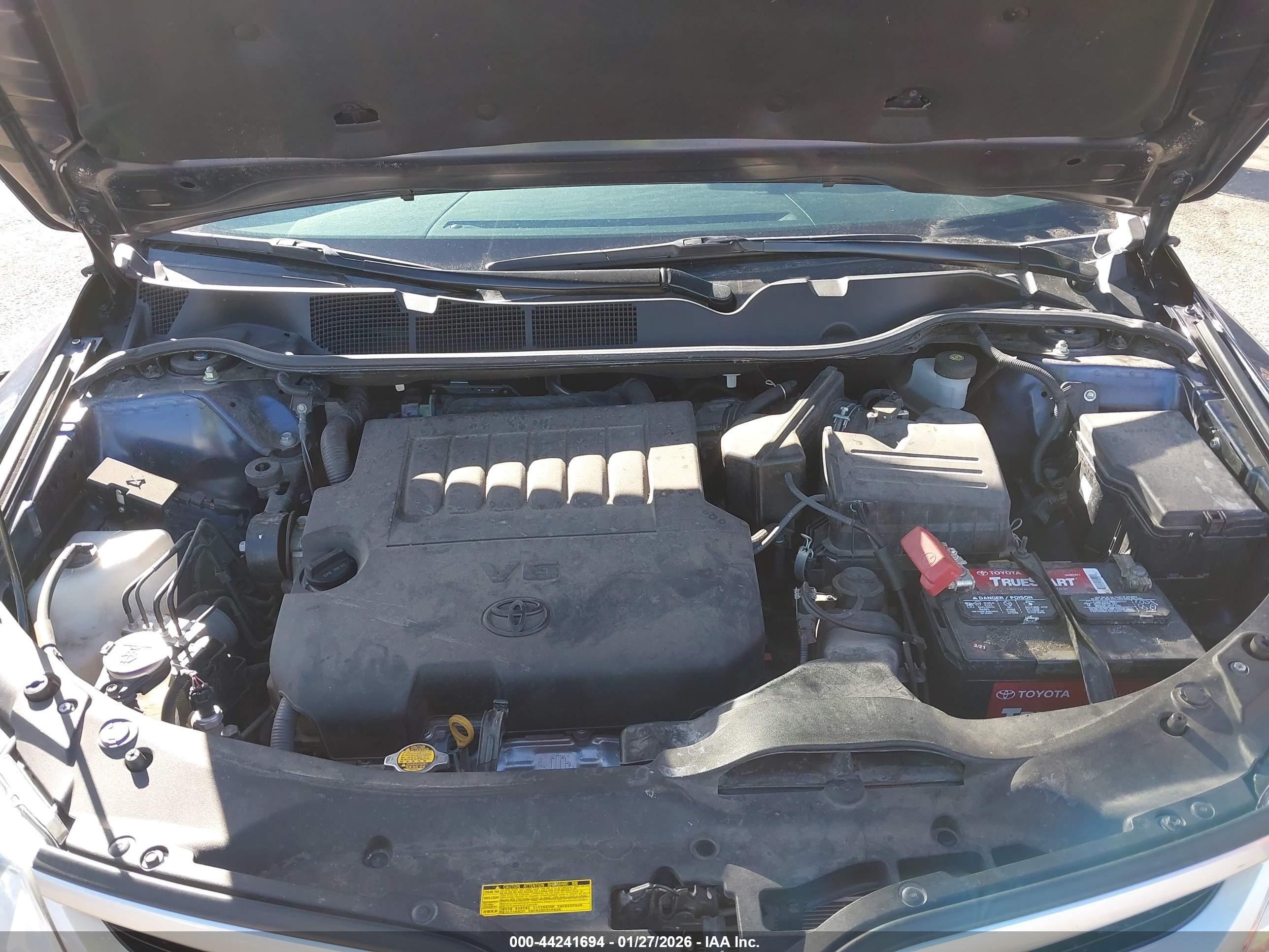 TOYOTA VENZA image 10