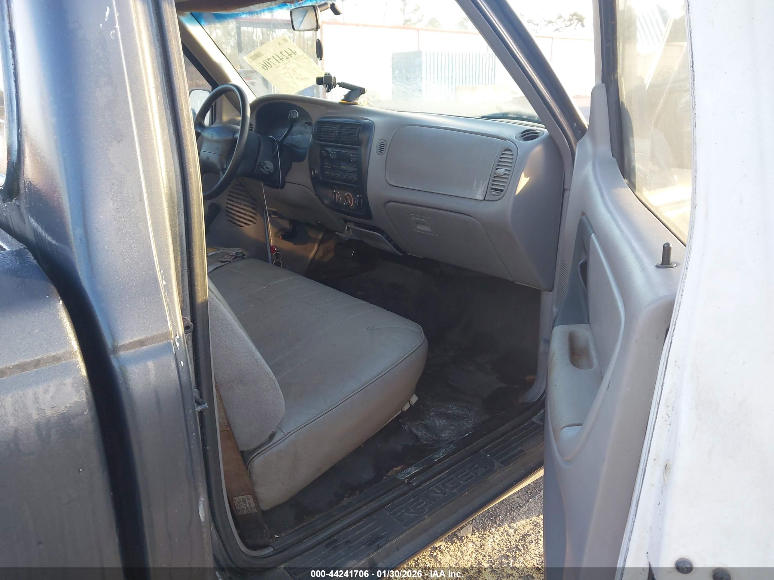 FORD RANGER image 5