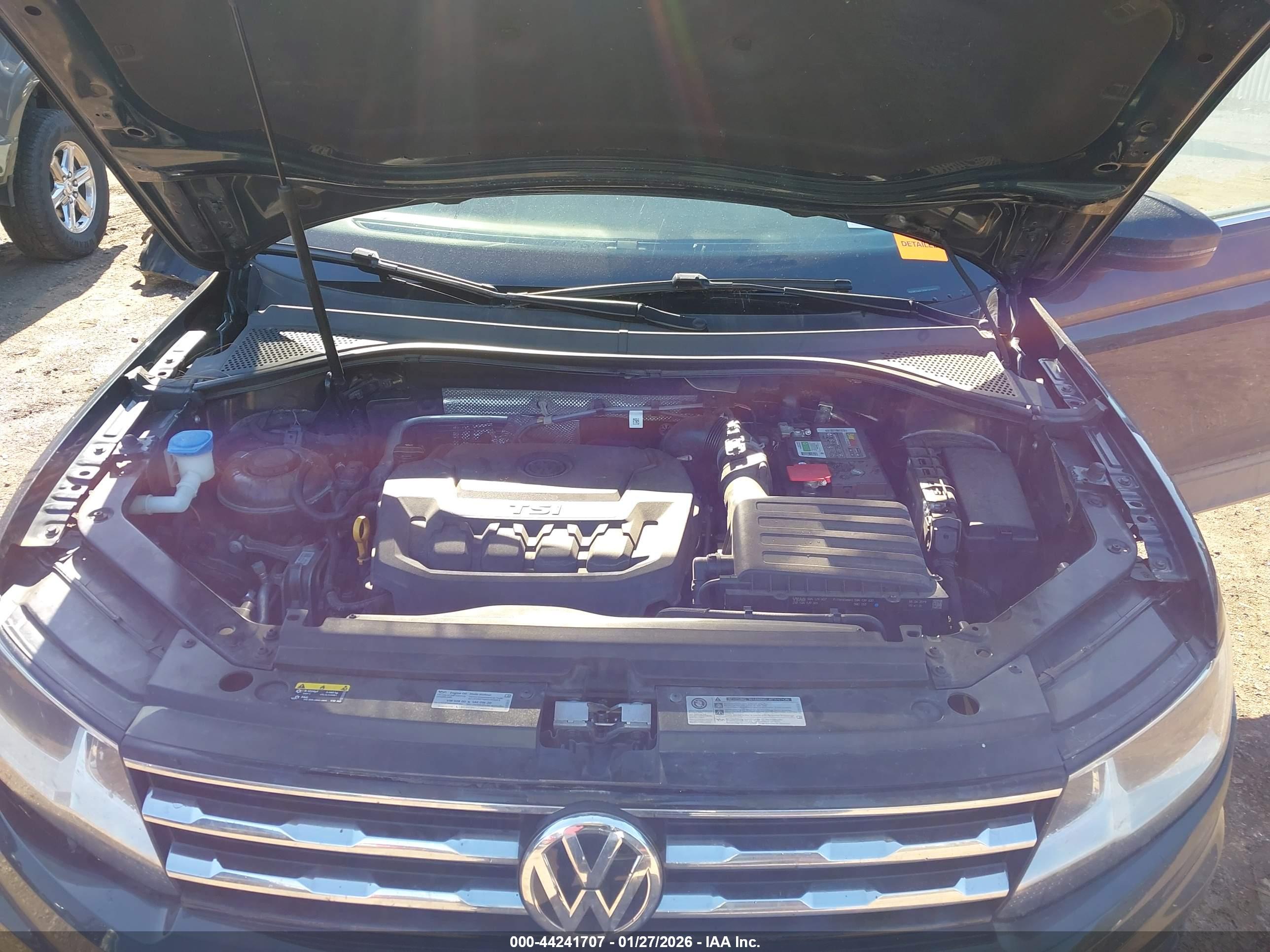 VOLKSWAGEN TIGUAN image 10