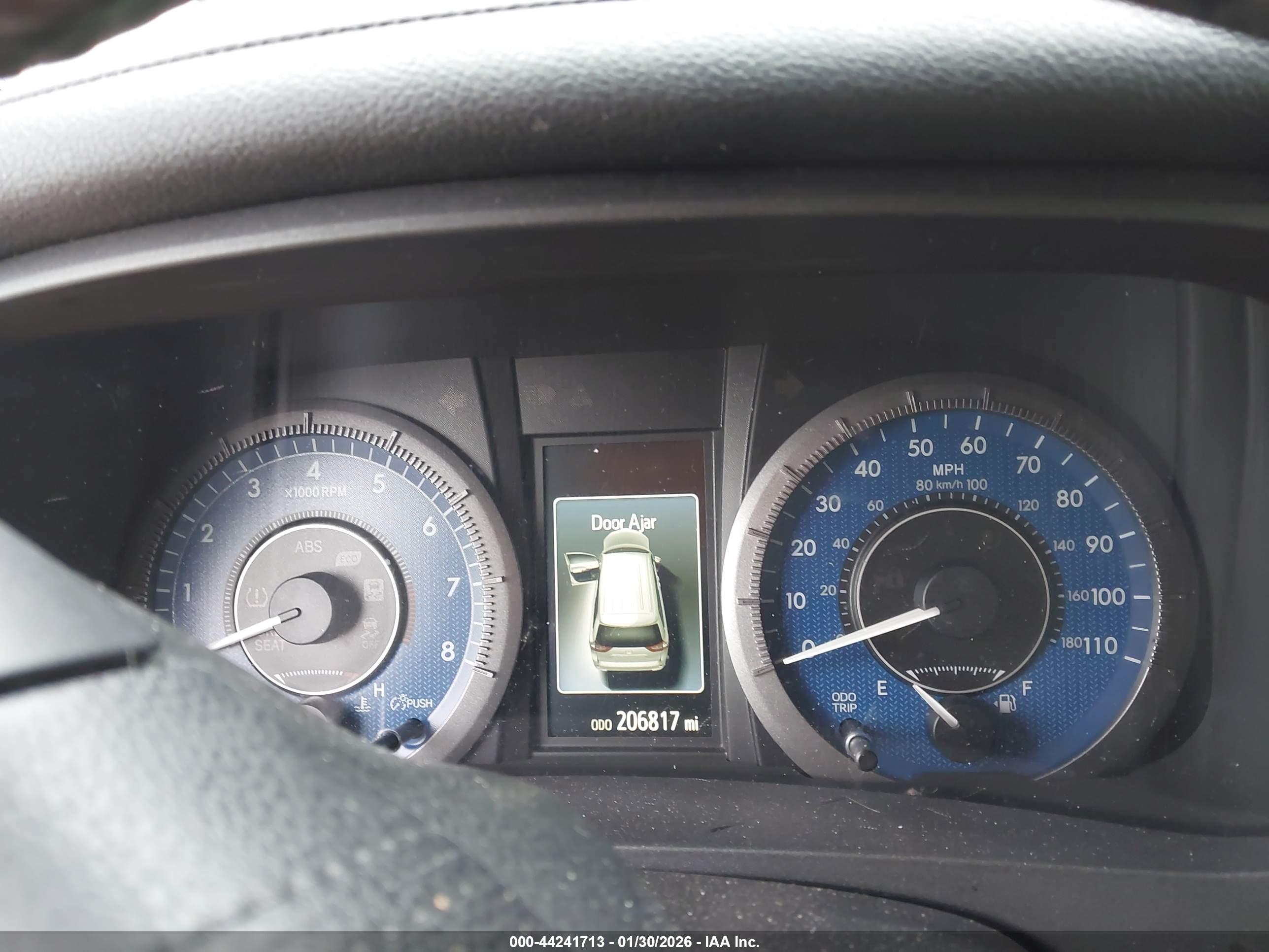 TOYOTA SIENNA image 7