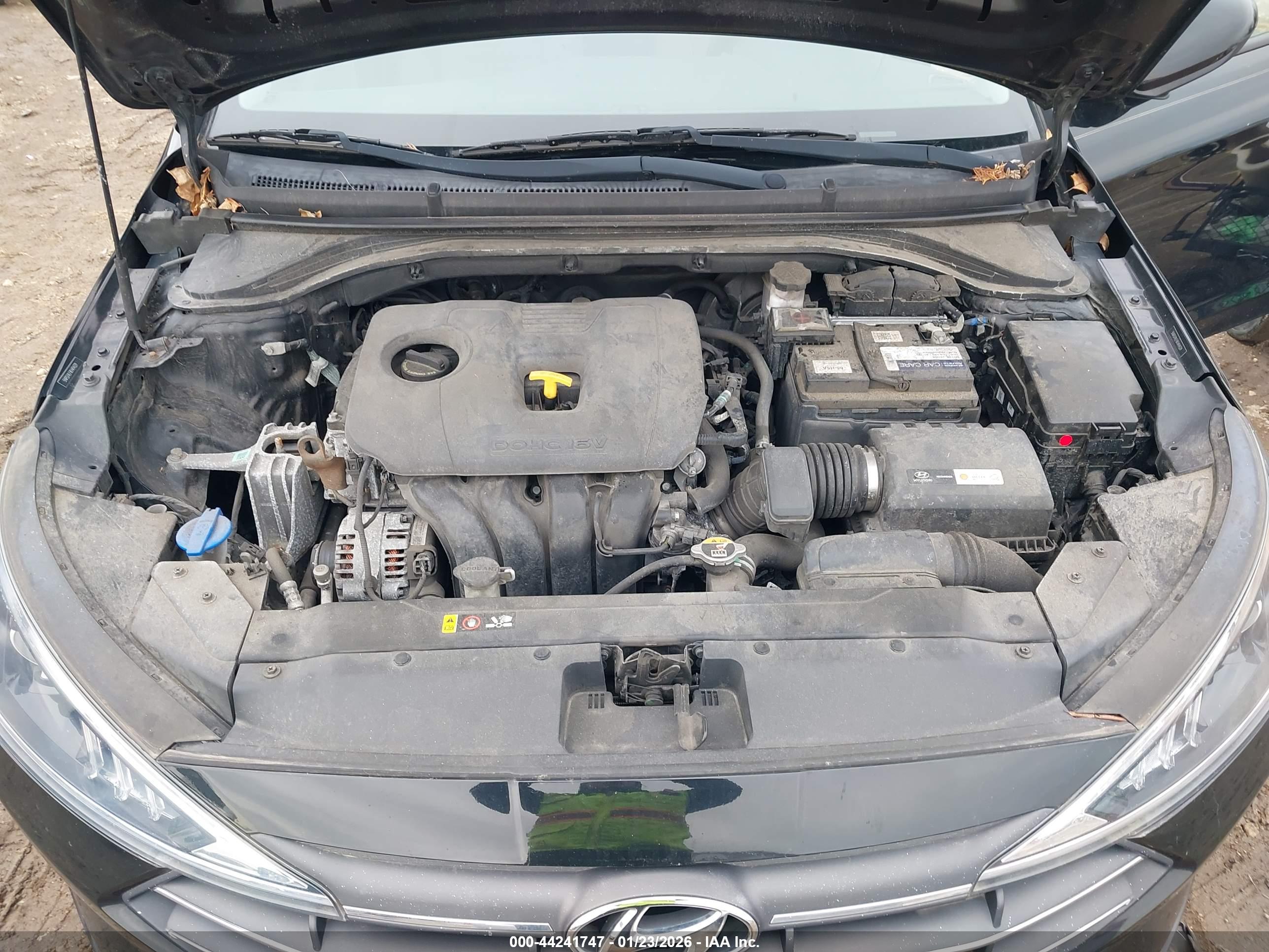 HYUNDAI ELANTRA image 10