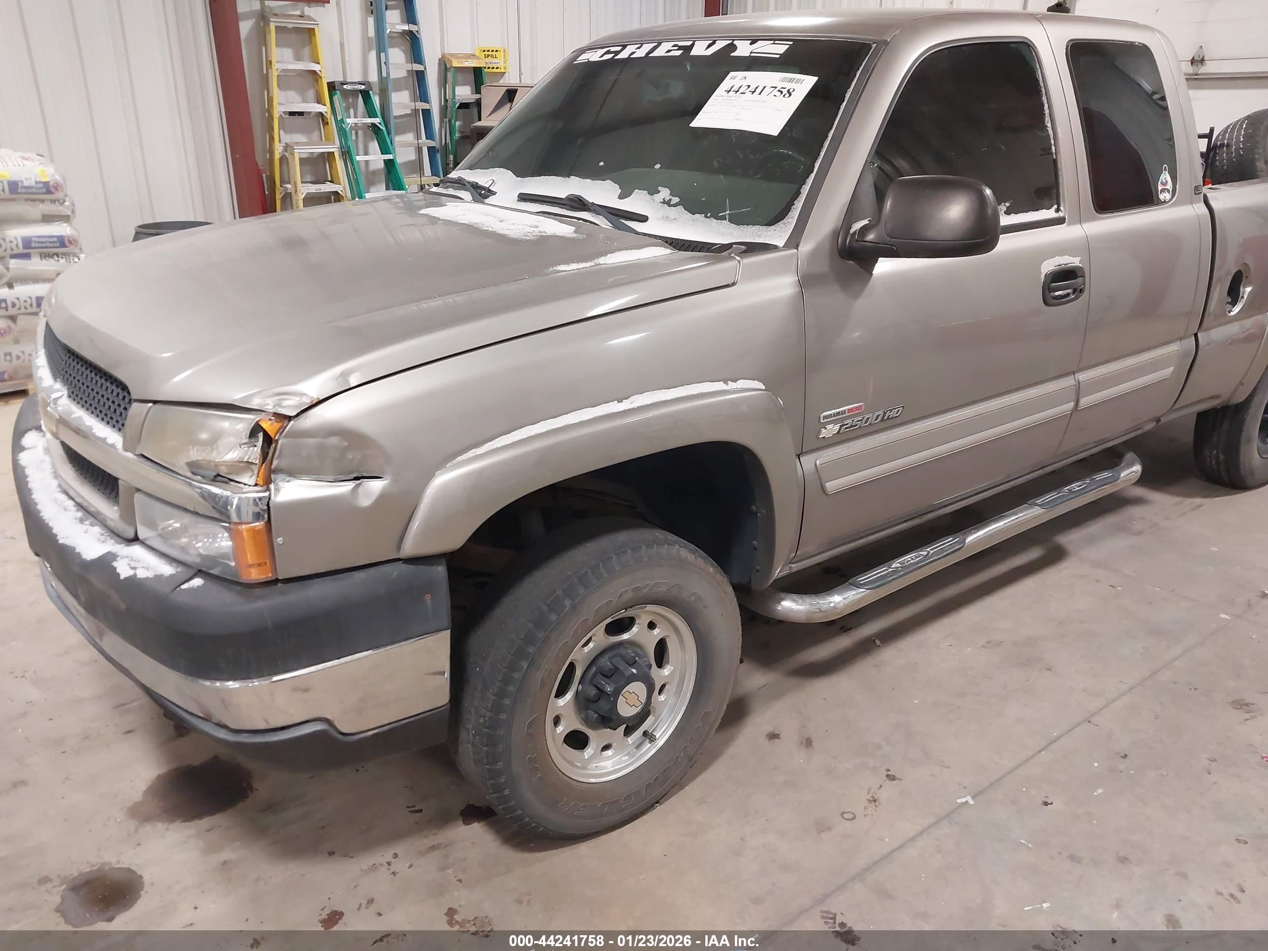 CHEVROLET SILVERADO image 2