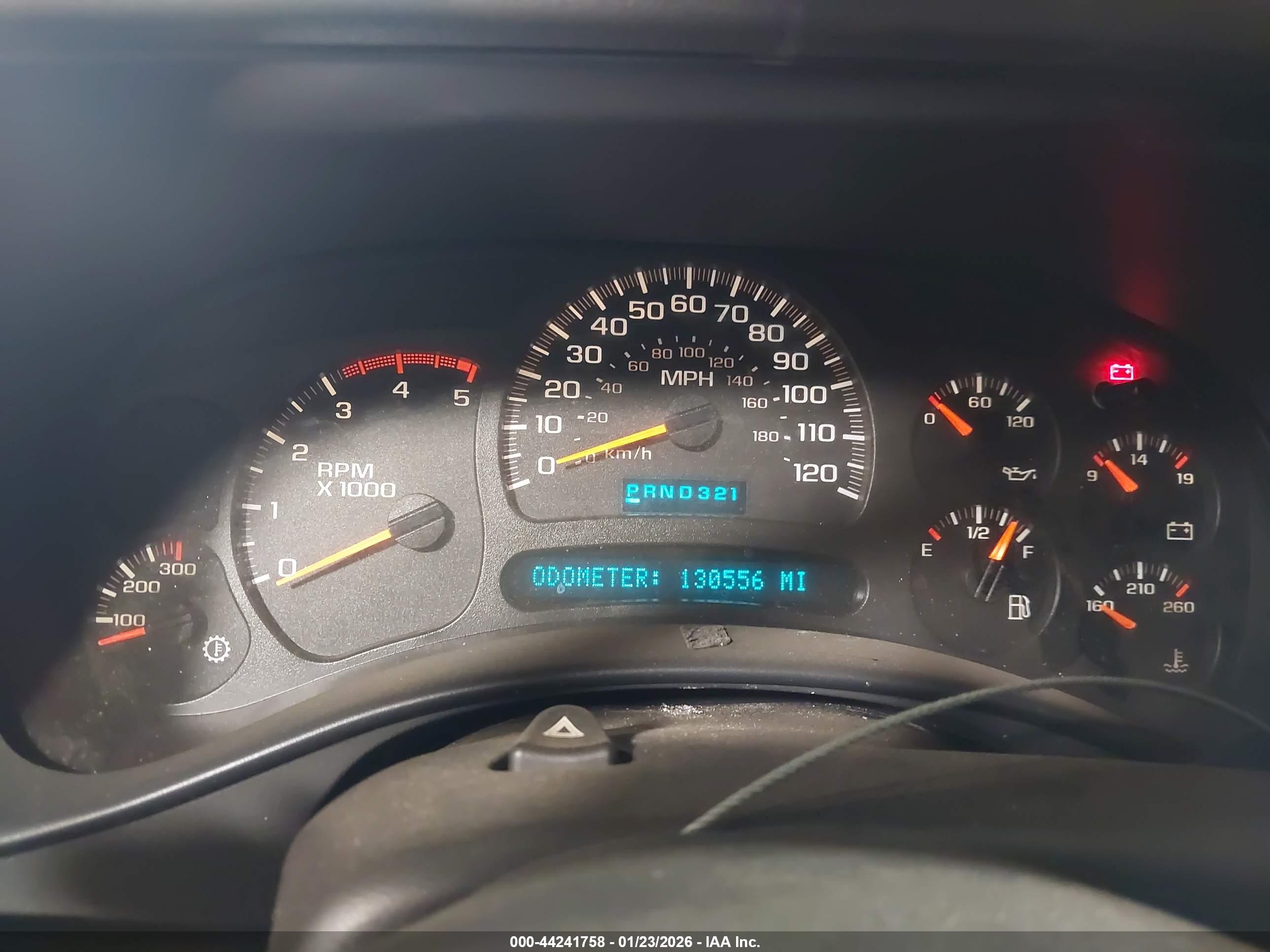 CHEVROLET SILVERADO image 7